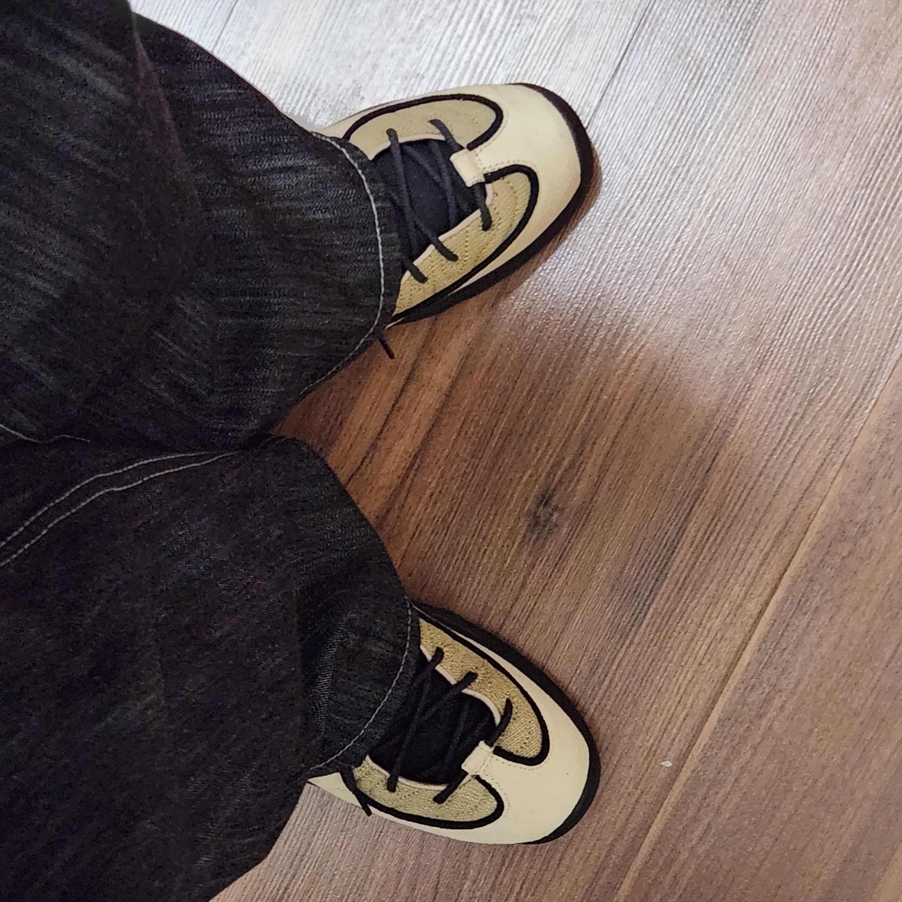 Nike x Stussy Air Penny II Rattan and Limestone 착용 스타일 - 1