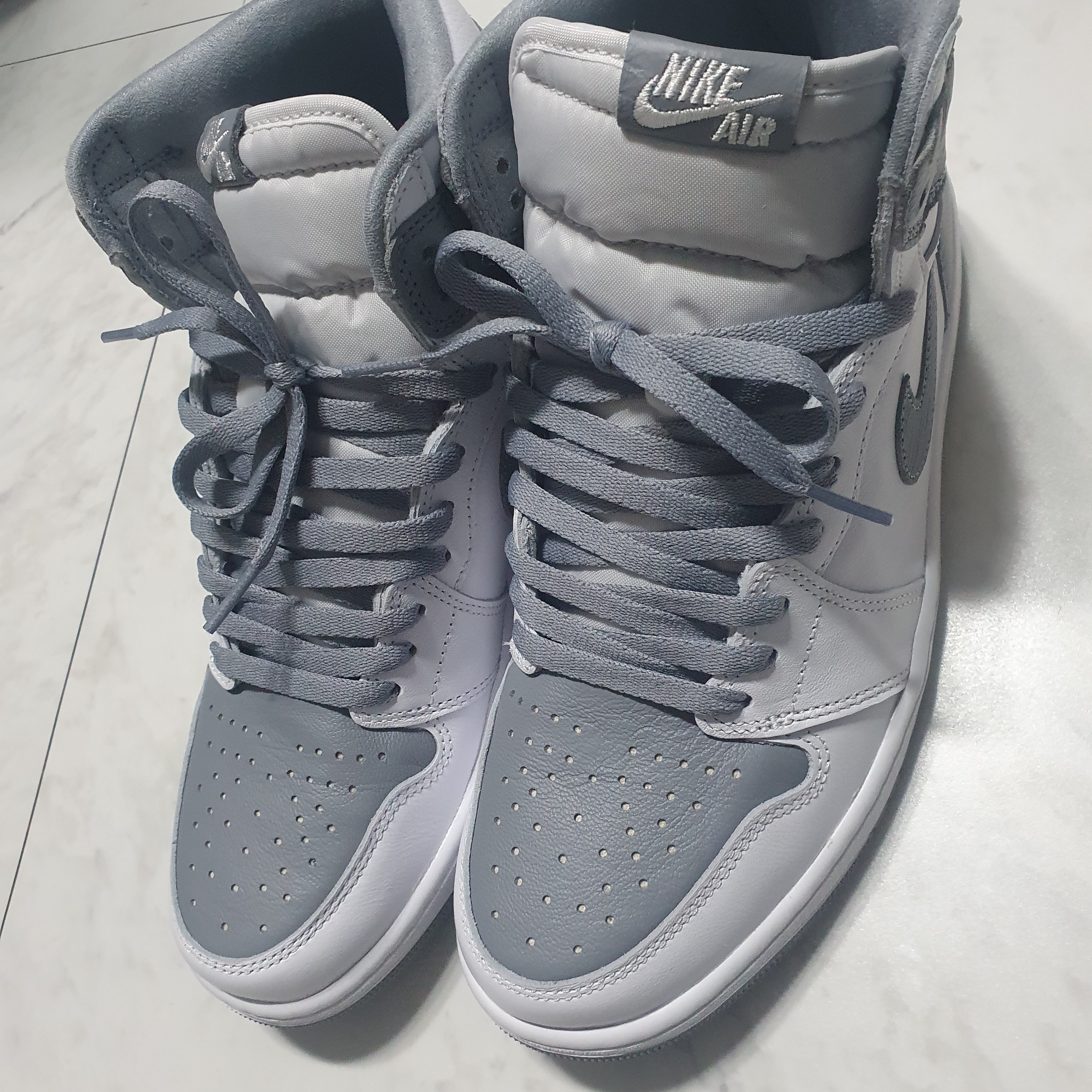 Jordan 1 Retro High OG Stealth 착용 스타일