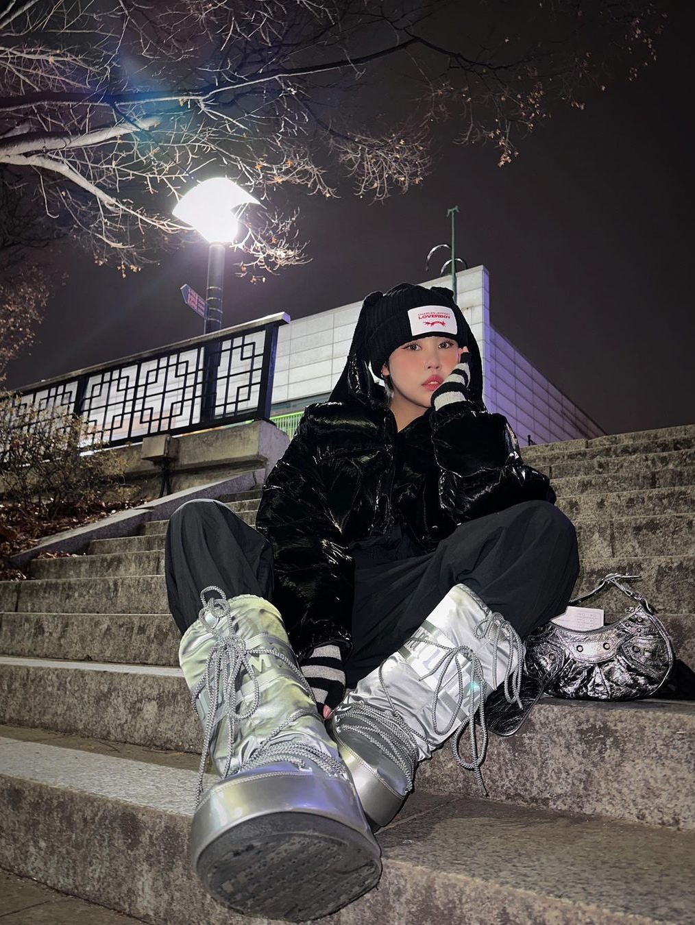 Charles Jeffrey Loverboy Chunky Rabbit Beanie Black, Charles Jeffrey Loverboy Chunky Rabbit Beanie Ecru ์ฐฉ์ฉ ์คํ์ผ