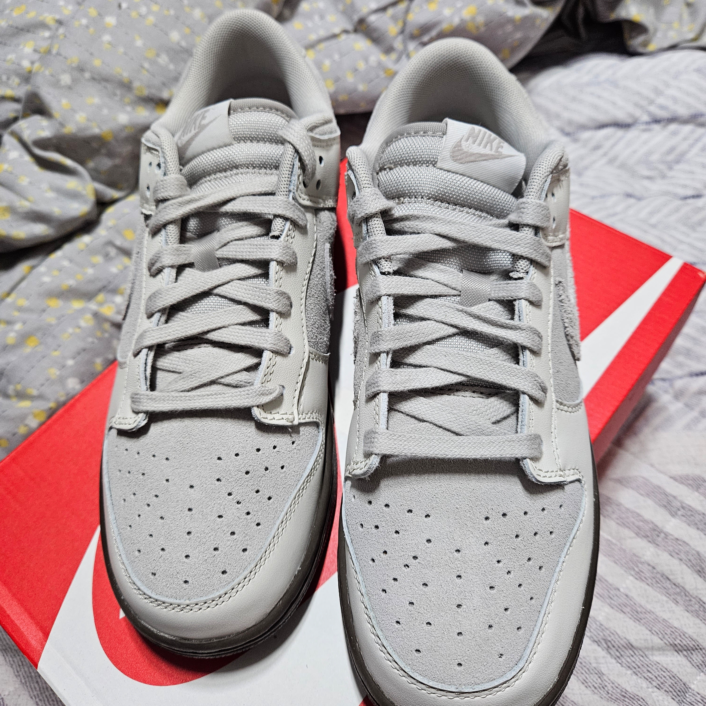 Nike Dunk Low Ironstone Phantom 착용 스타일 - 2