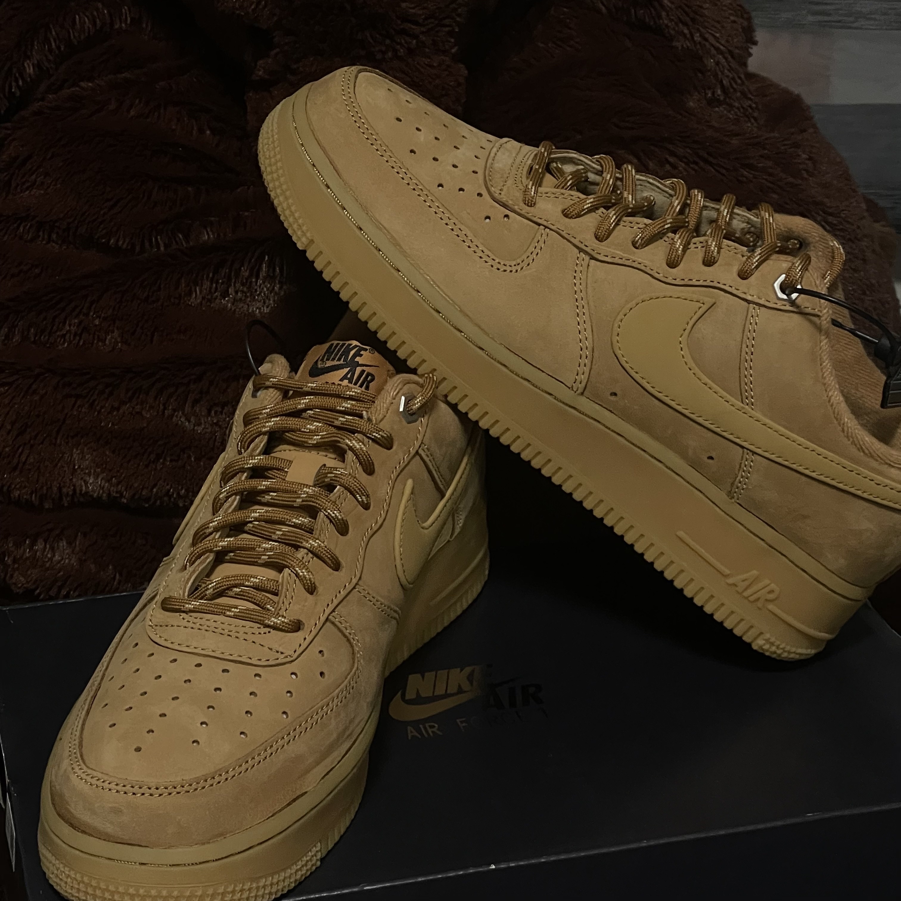 Nike Air Force 1 '07 WB Flax 착용 스타일 - 1