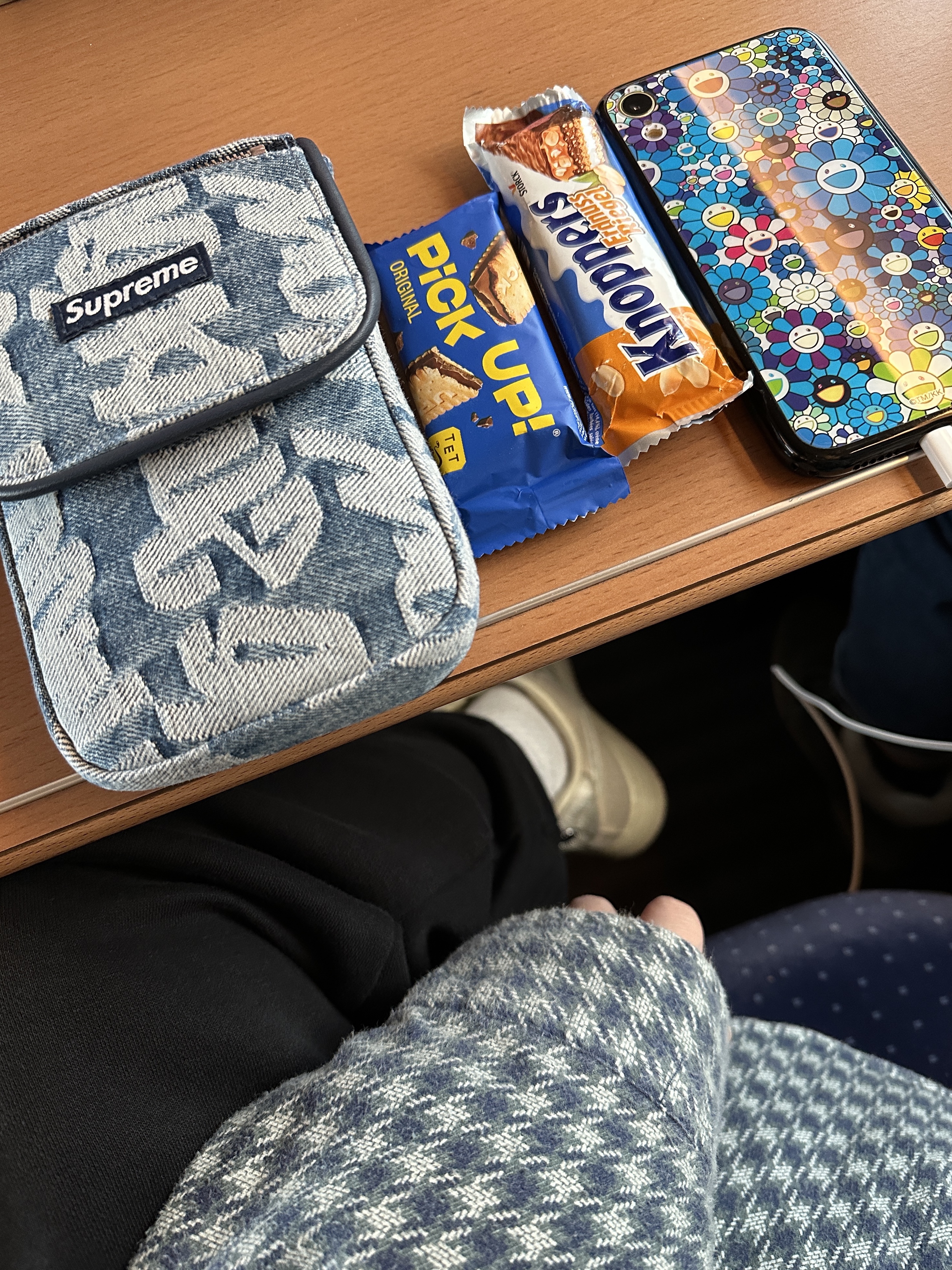 Supreme Houndstooth Flannel Hooded Shirt Light Navy - 22FW, Nike x Stussy Air Force 1 Low Fossil 착용 스타일 - 4