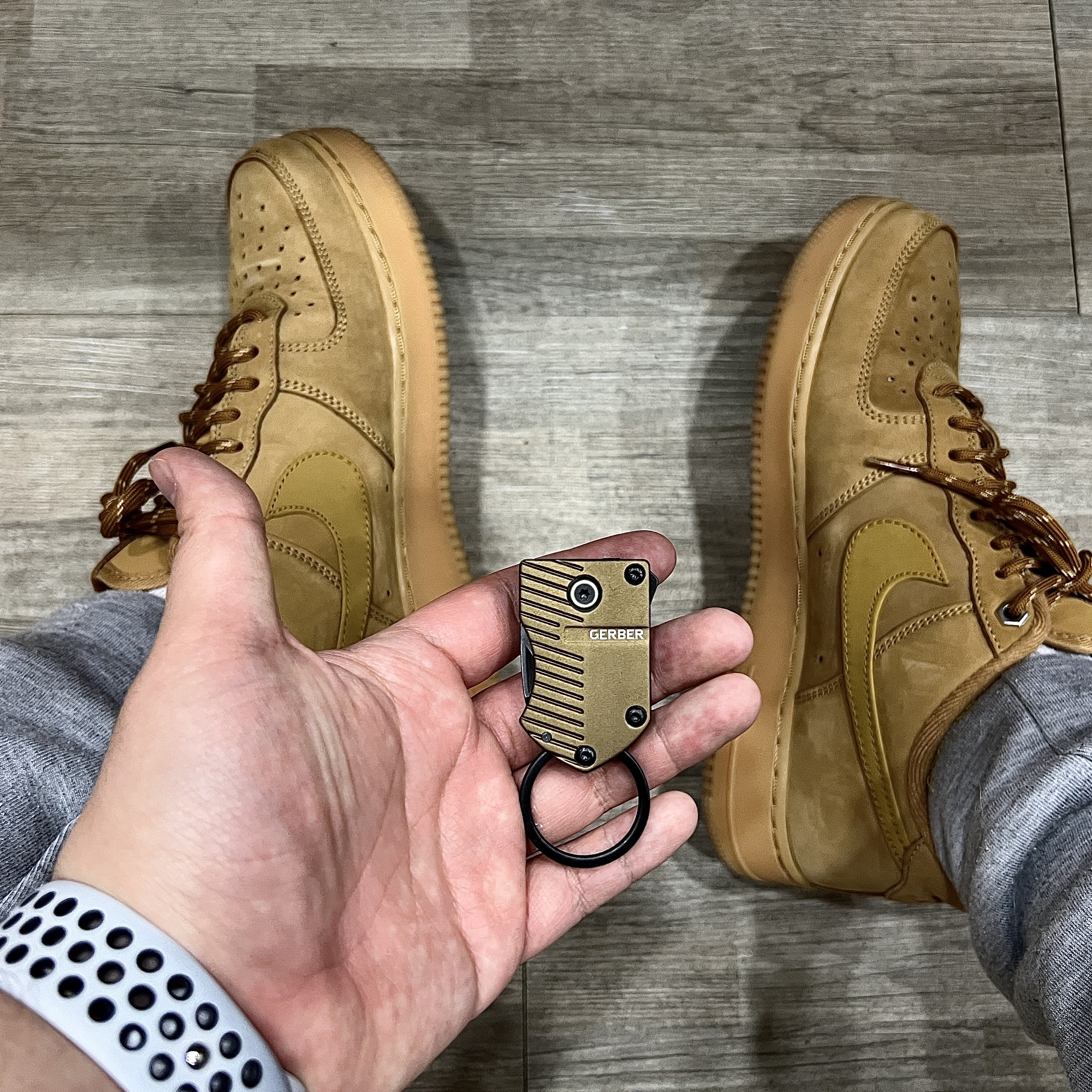 Nike Air Force 1 '07 WB Flax 착용 스타일 - 1