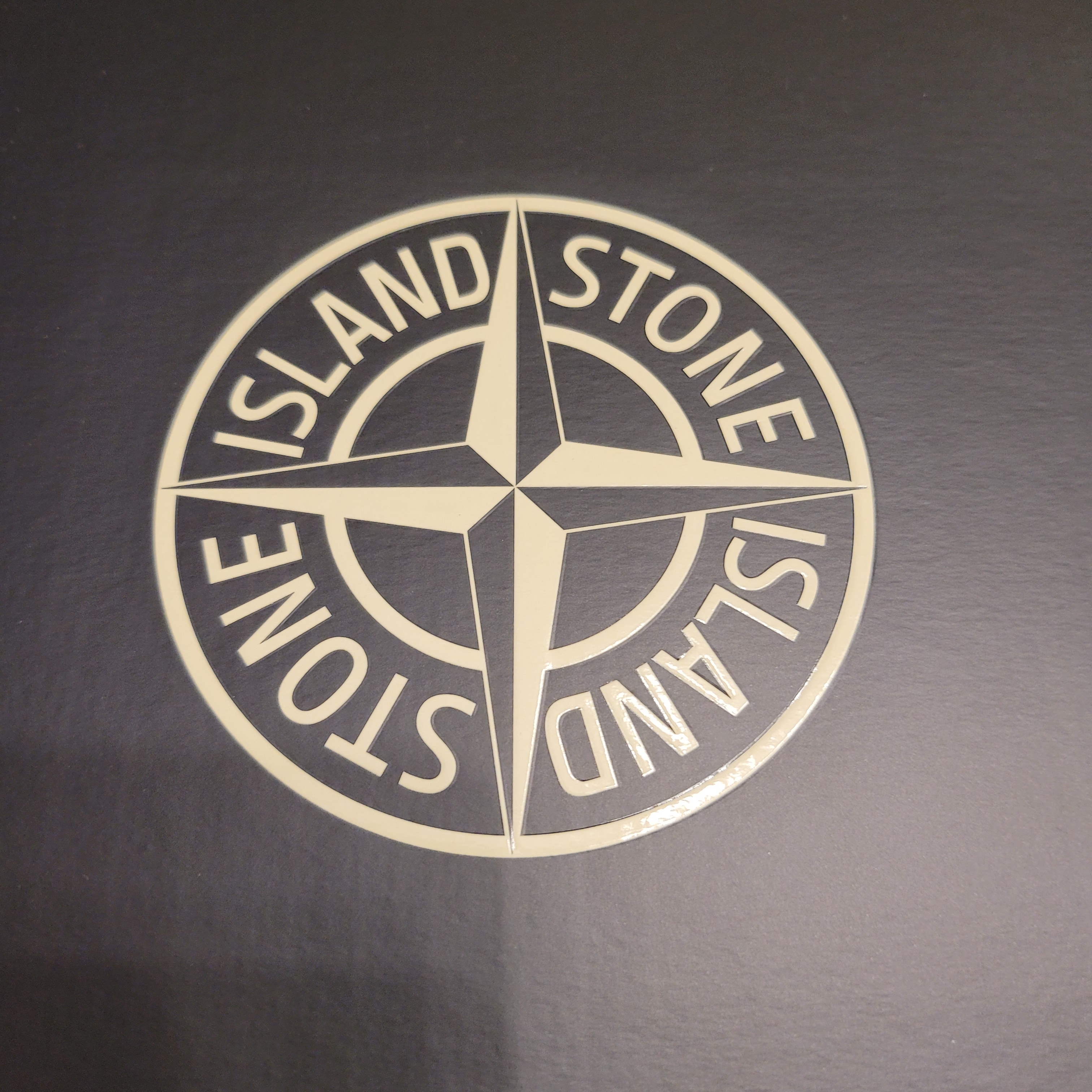 New Balance x Stone Island 574 Legacy Green 착용 스타일 - 2