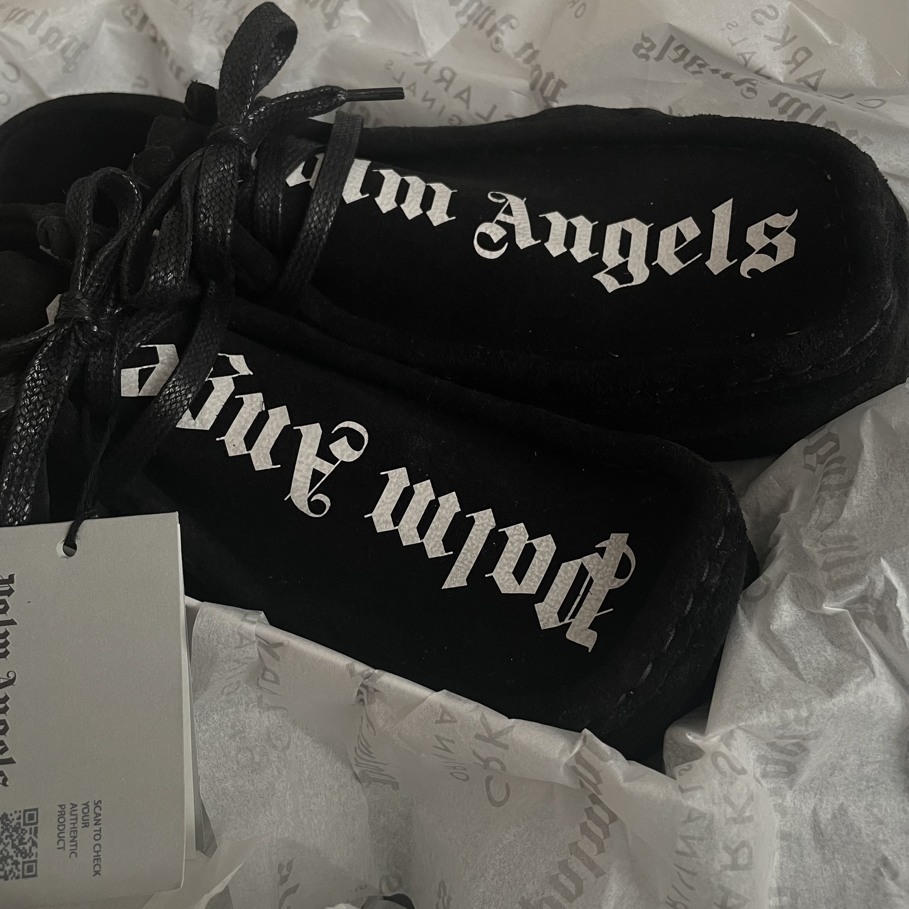 Clarks x Palm Angels Suede Wallabee Black 착용 스타일