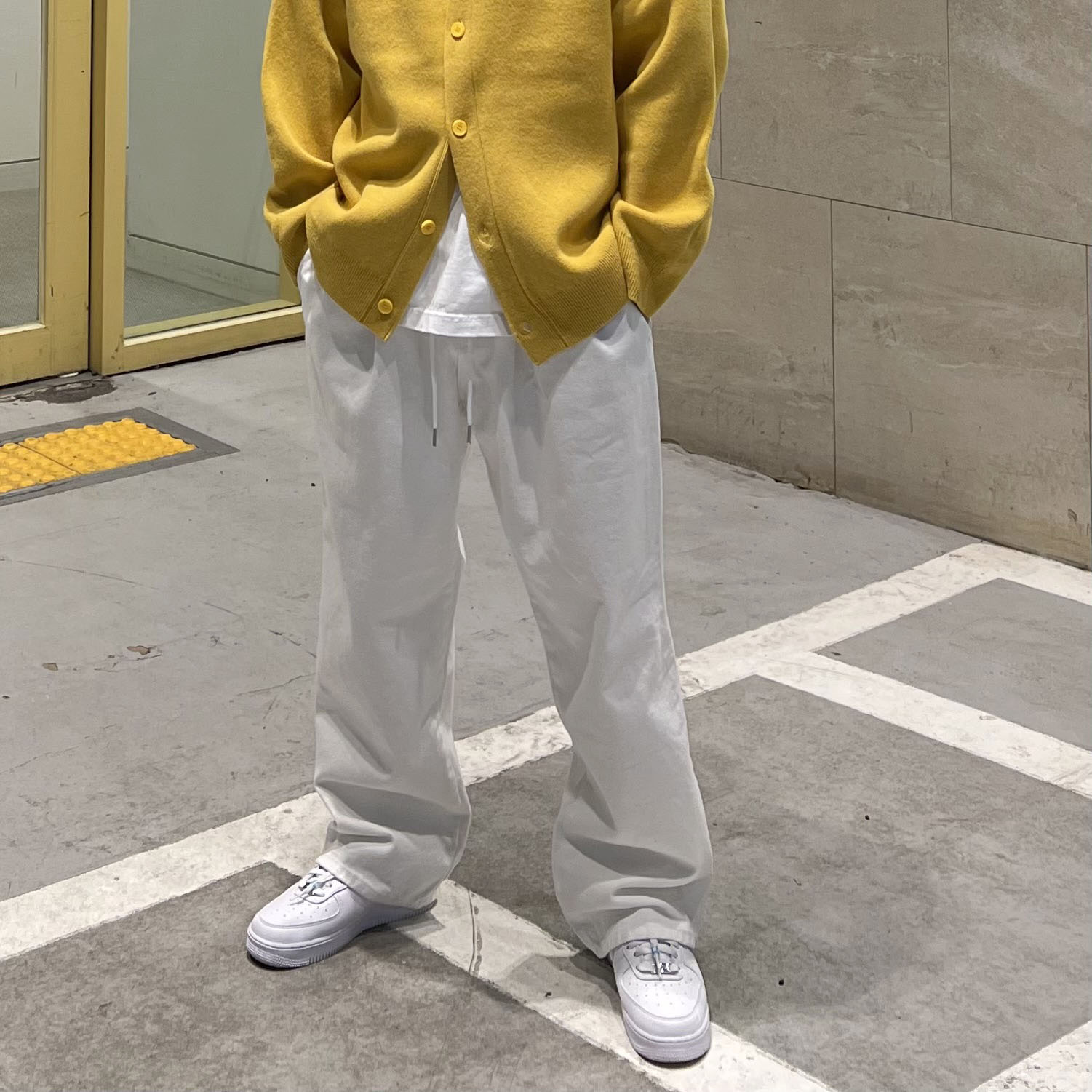 Nike x Drake Nocta Air Force 1 Low SP Certified Lover Boy White 착용 스타일 - 3