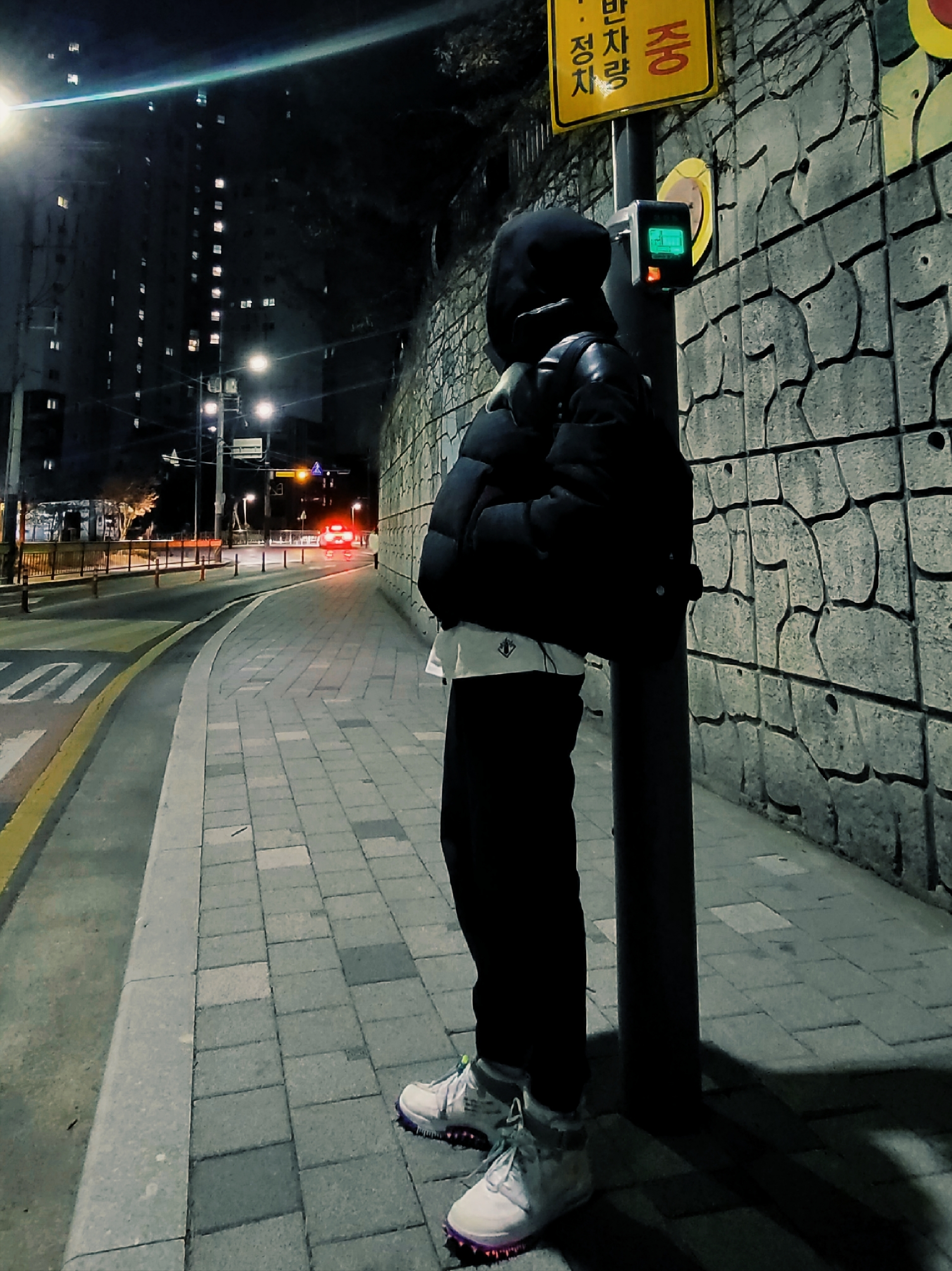 Nike x Off-White Air Force 1 Mid SP White 착용 스타일