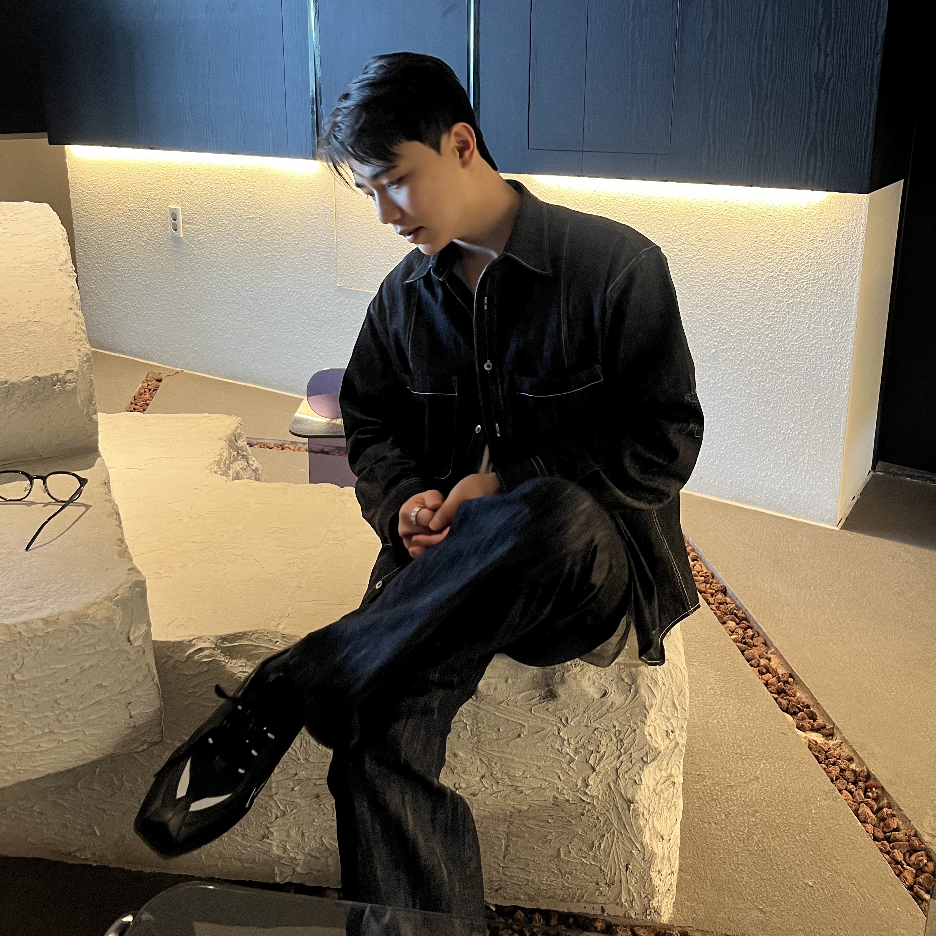 Nike x Martine Rose Shox MR4 Black 착용 스타일