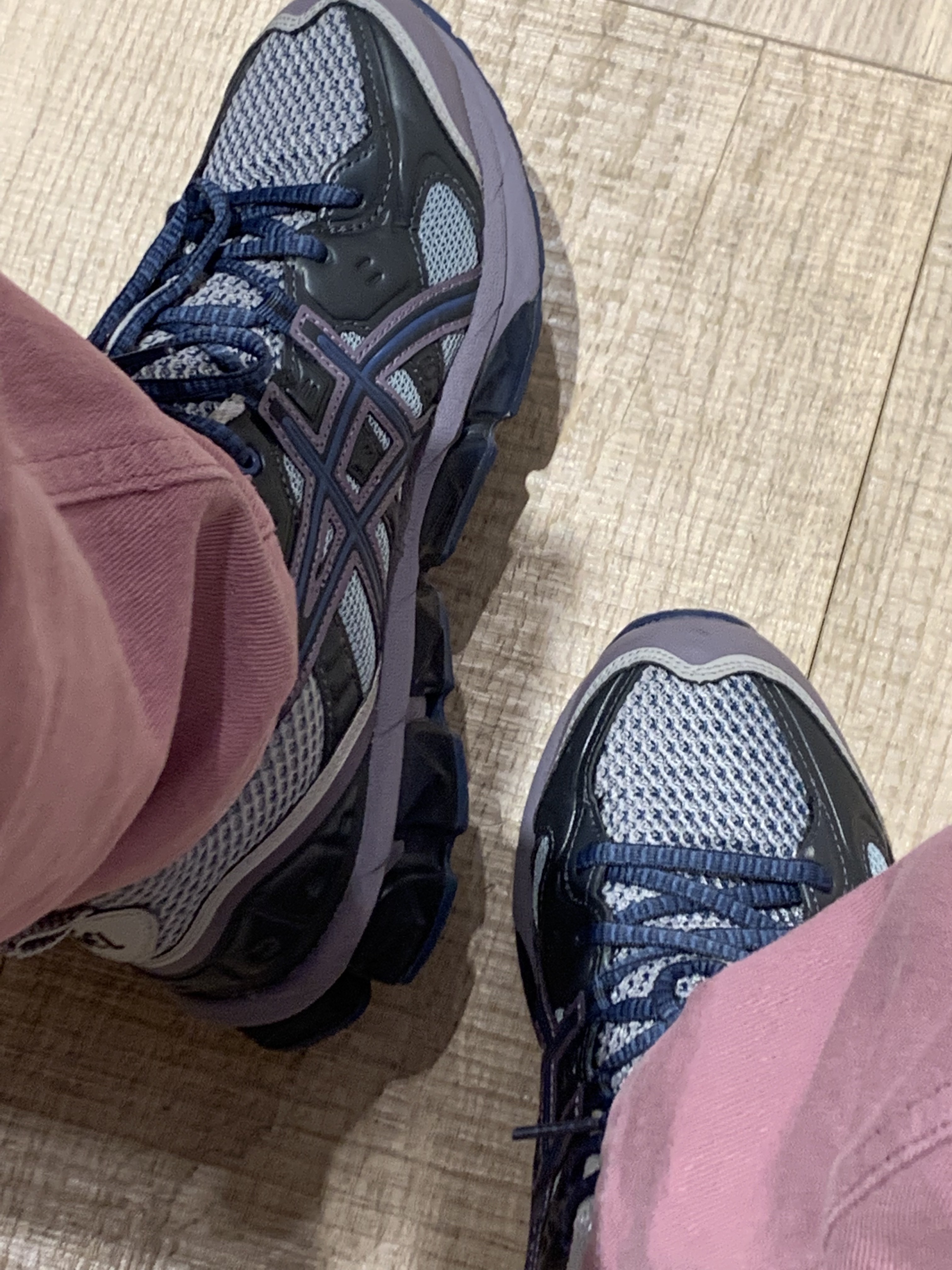 Asics US3-S Gel-Quantum 360 VII Kiso Oyster Grey 착용 스타일