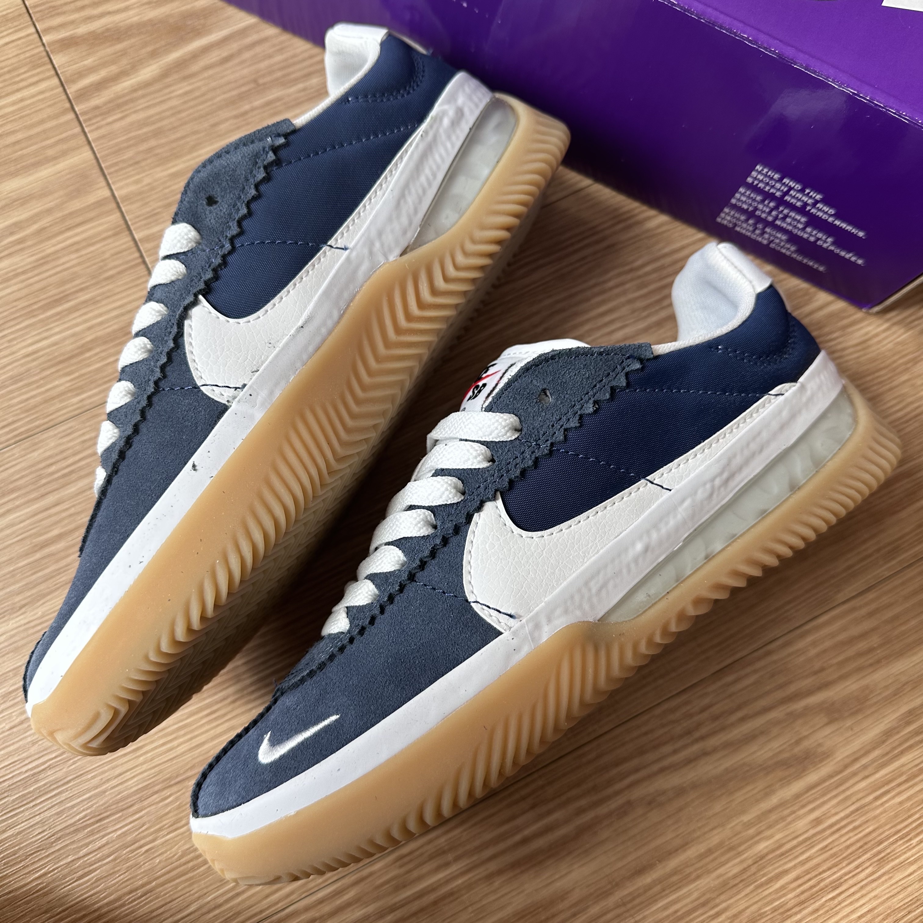 Nike BRSB Navy White 착용 스타일 - 1