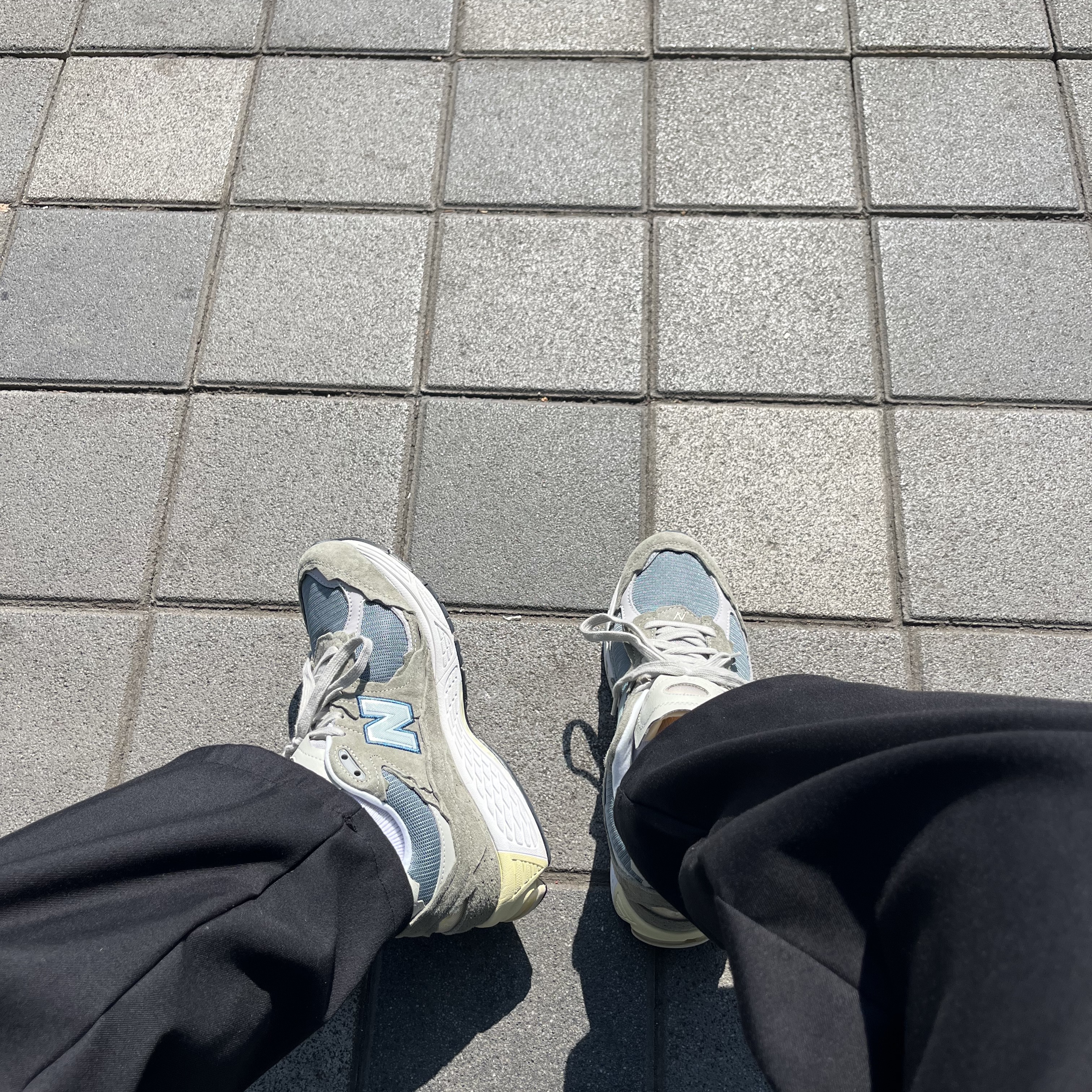 New Balance 2002R Protection Pack Mirage Grey 착용 스타일