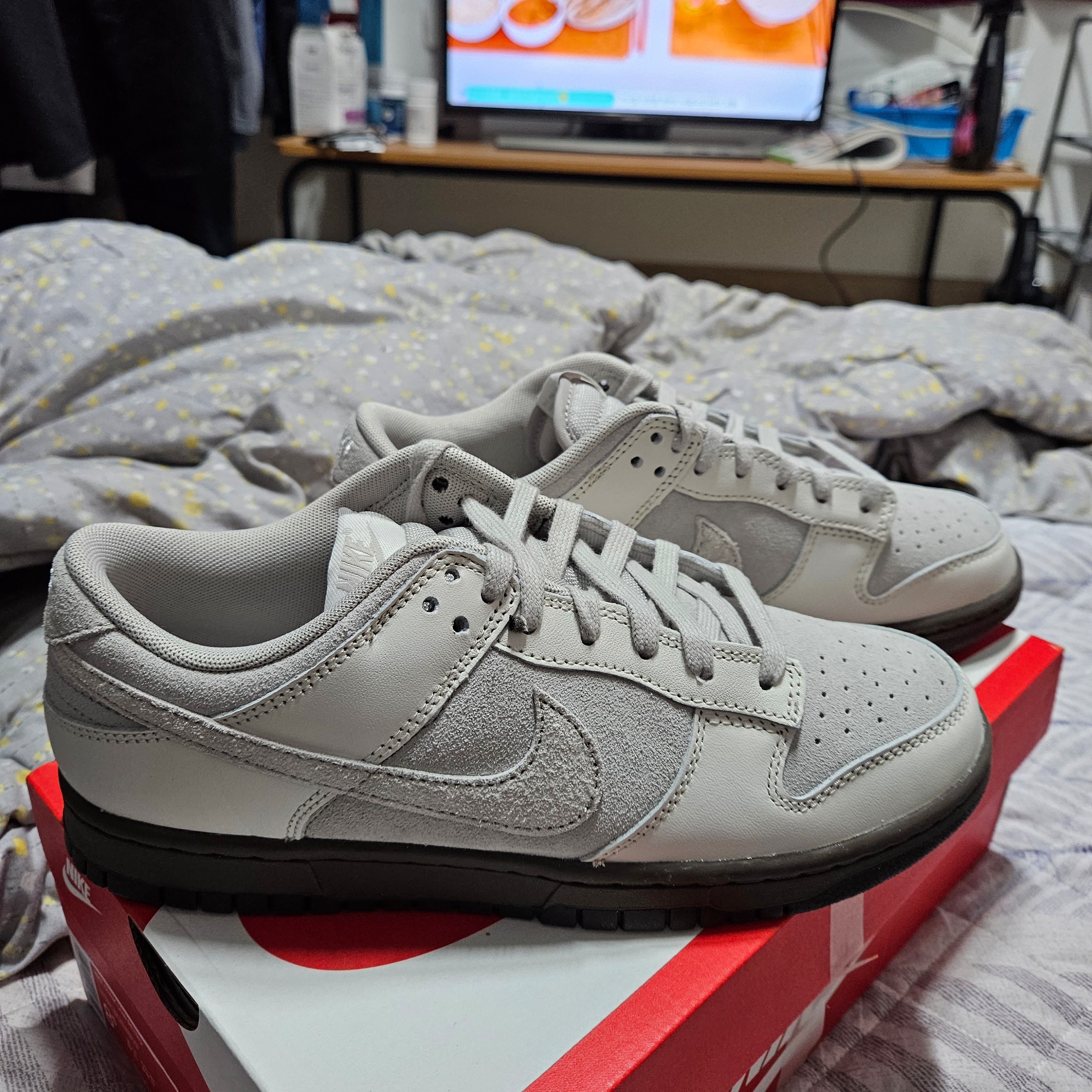 Nike Dunk Low Ironstone Phantom 착용 스타일 - 3