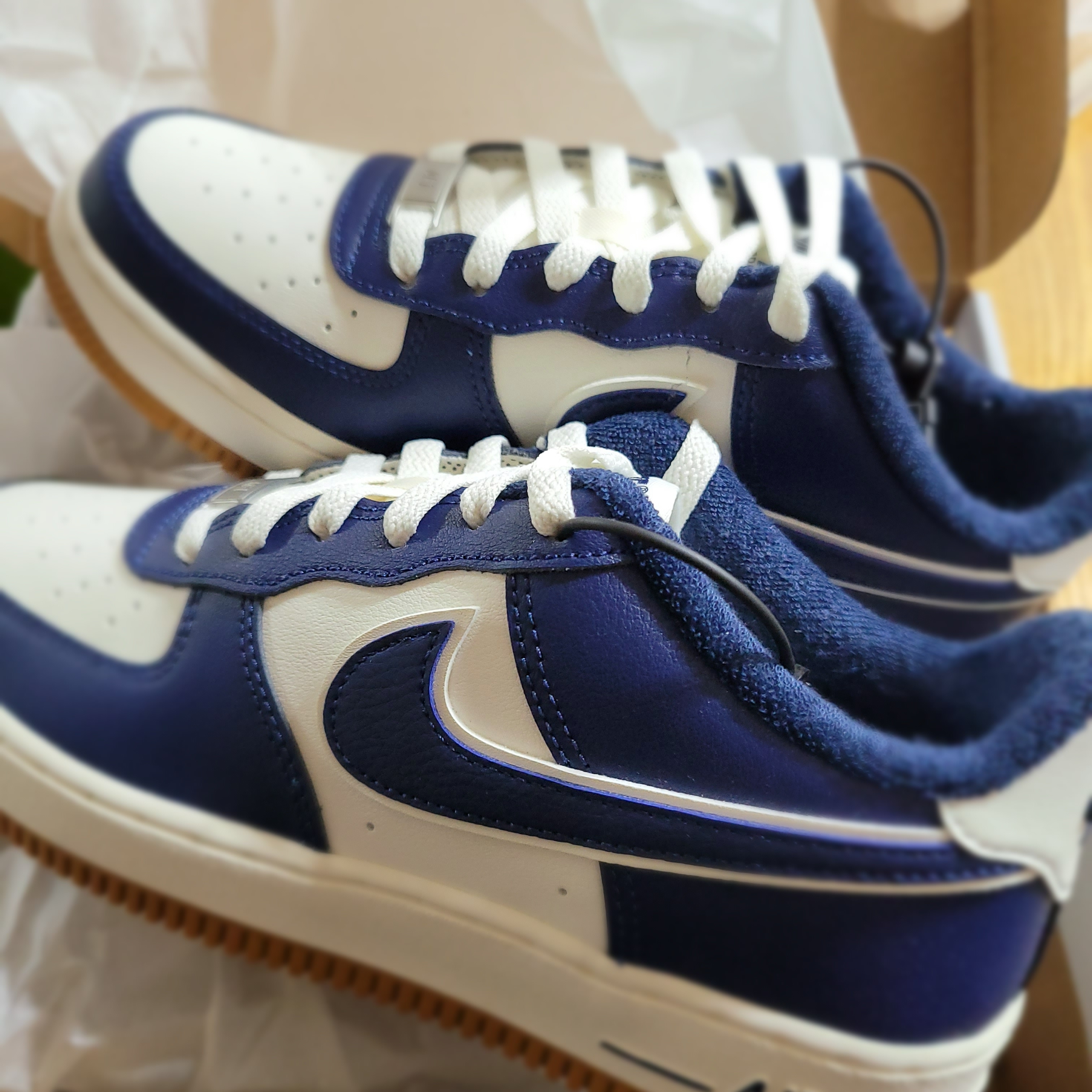 (GS) Nike Air Force 1 LV8 3 Midnight Navy 착용 스타일