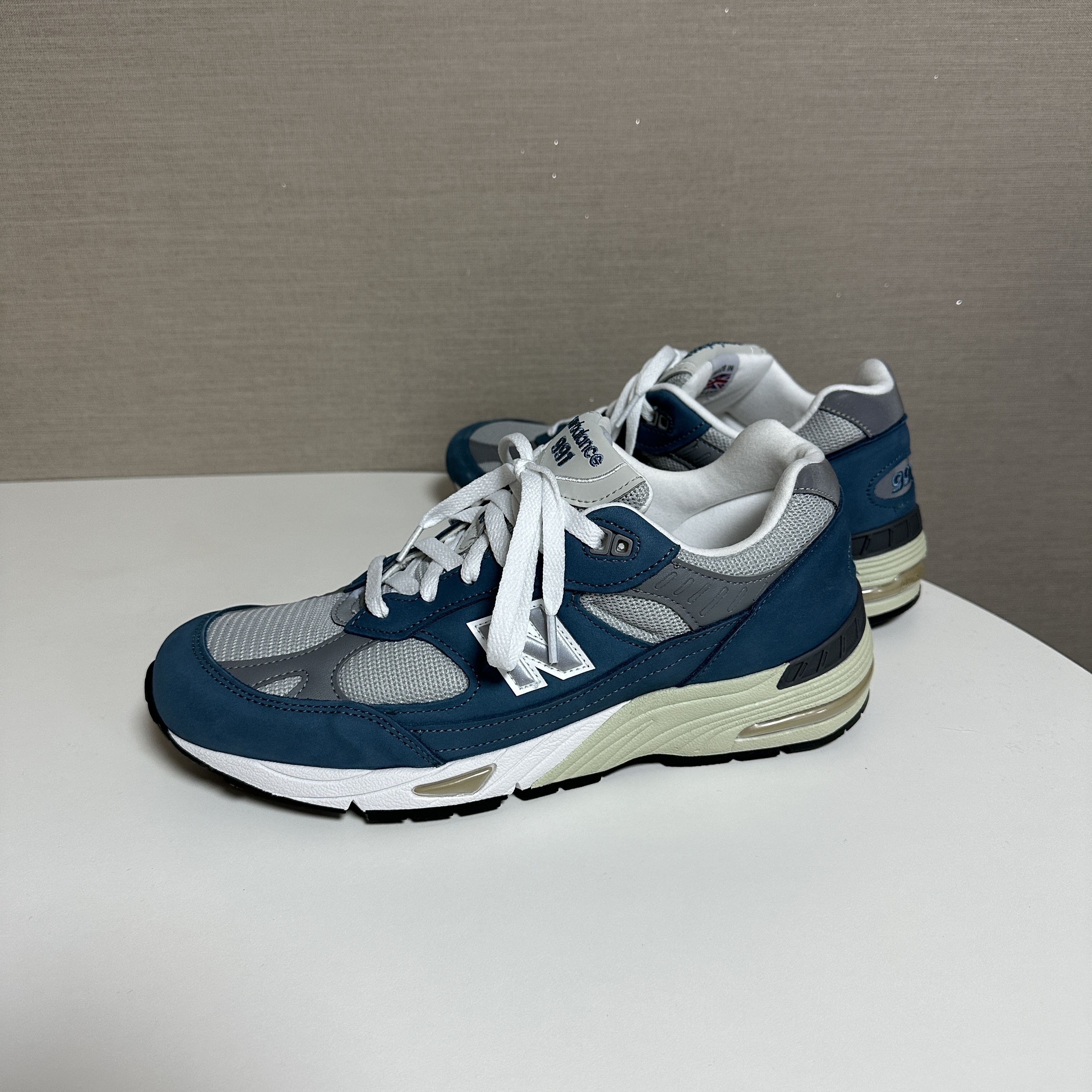 New Balance 991 Made in UK Blue Grey 착용 스타일 - 2