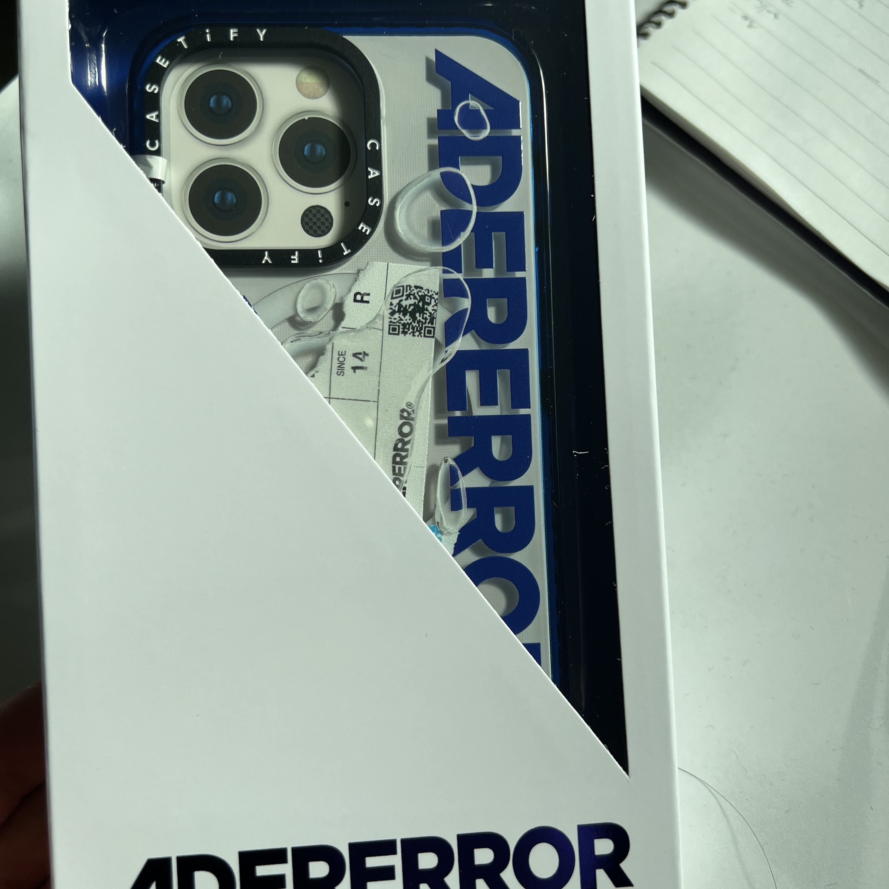 Casetify x Ader Error iPhone Sticker Magsafe Case Clear 착용 스타일 - 1