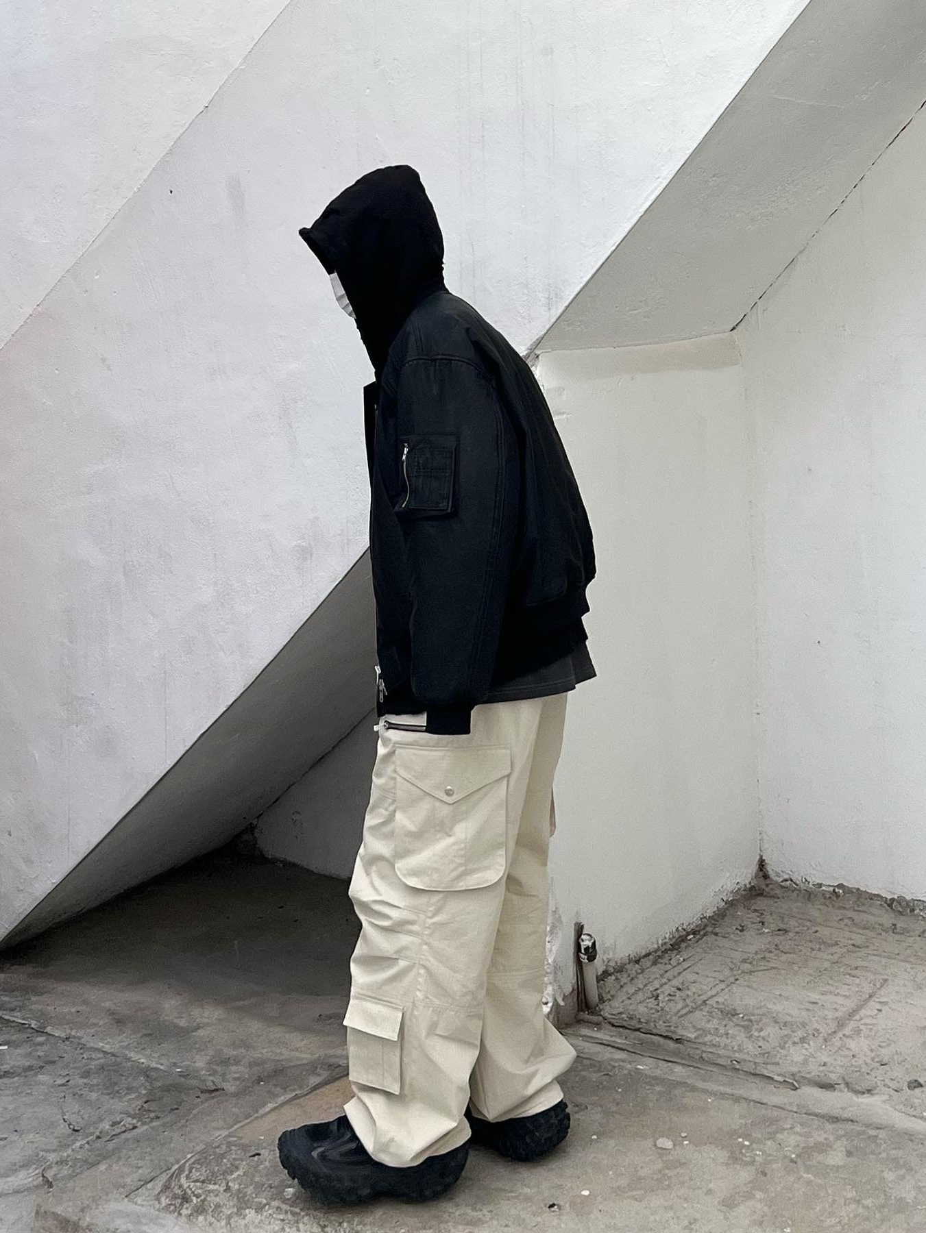 Undermycar Otter Oversized Damage-Washed Hood Zip-Up Sepia - 22FW, Balenciaga Defender Sneakers Black 착용 스타일 - 3