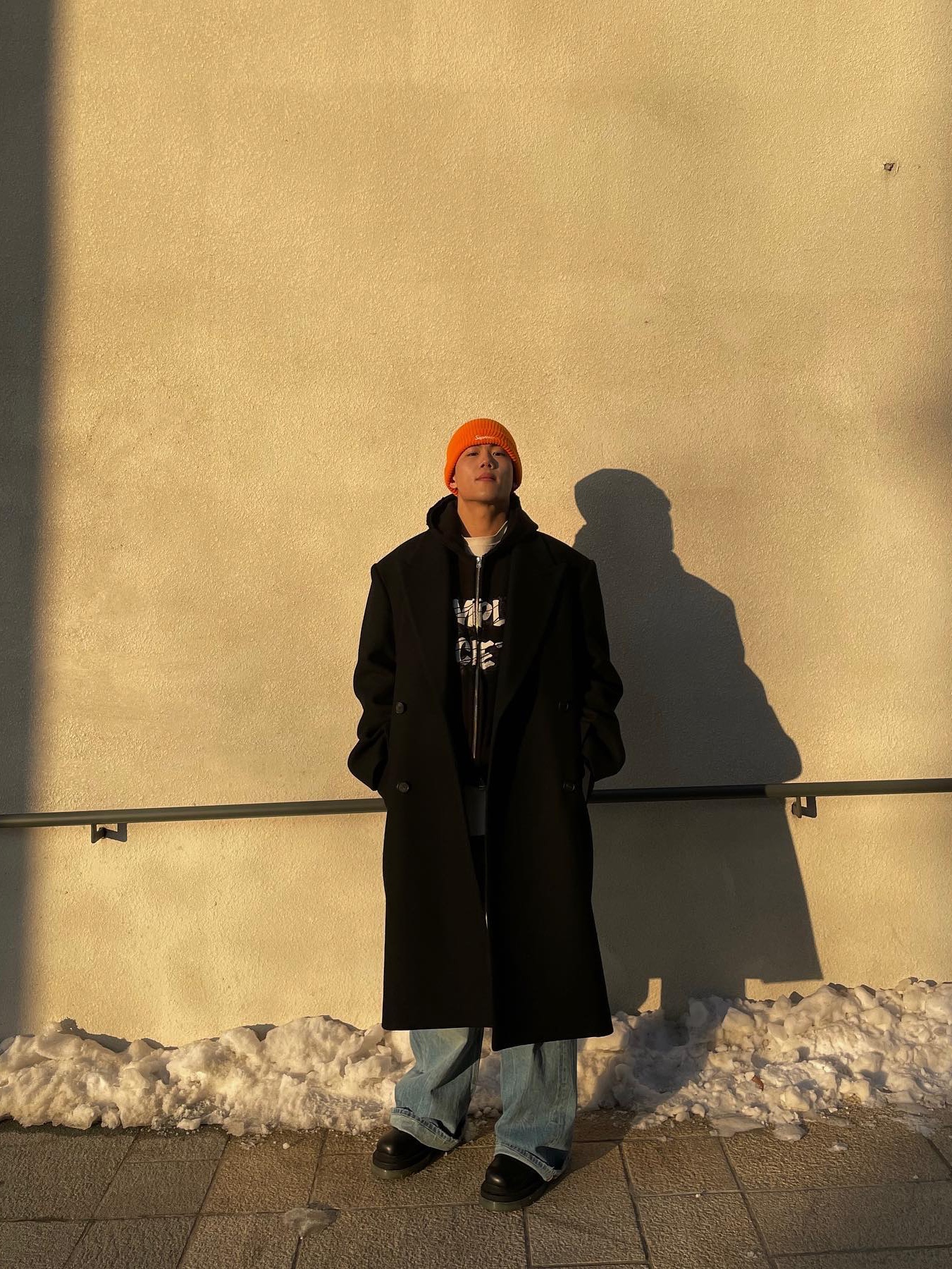 Supreme Loose Gauge Beanie 2 Light Neon Orange - 21FW, Supreme Loose Gauge Beanie Natural - 22FW 착용 스타일