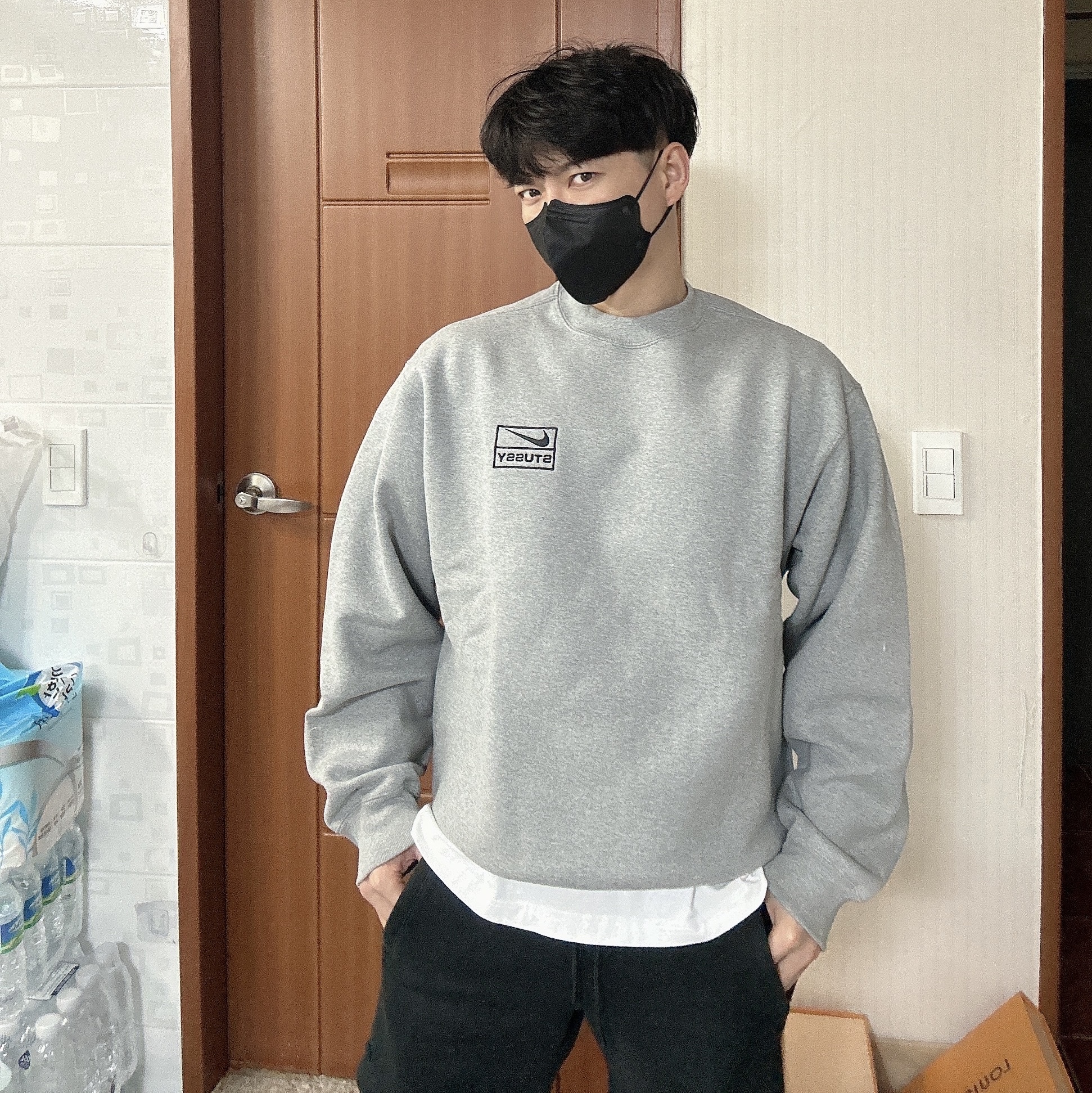 Nike x Stussy NRG Fleece Crewneck Dark Grey Heather (DO9337-063) 착용 스타일