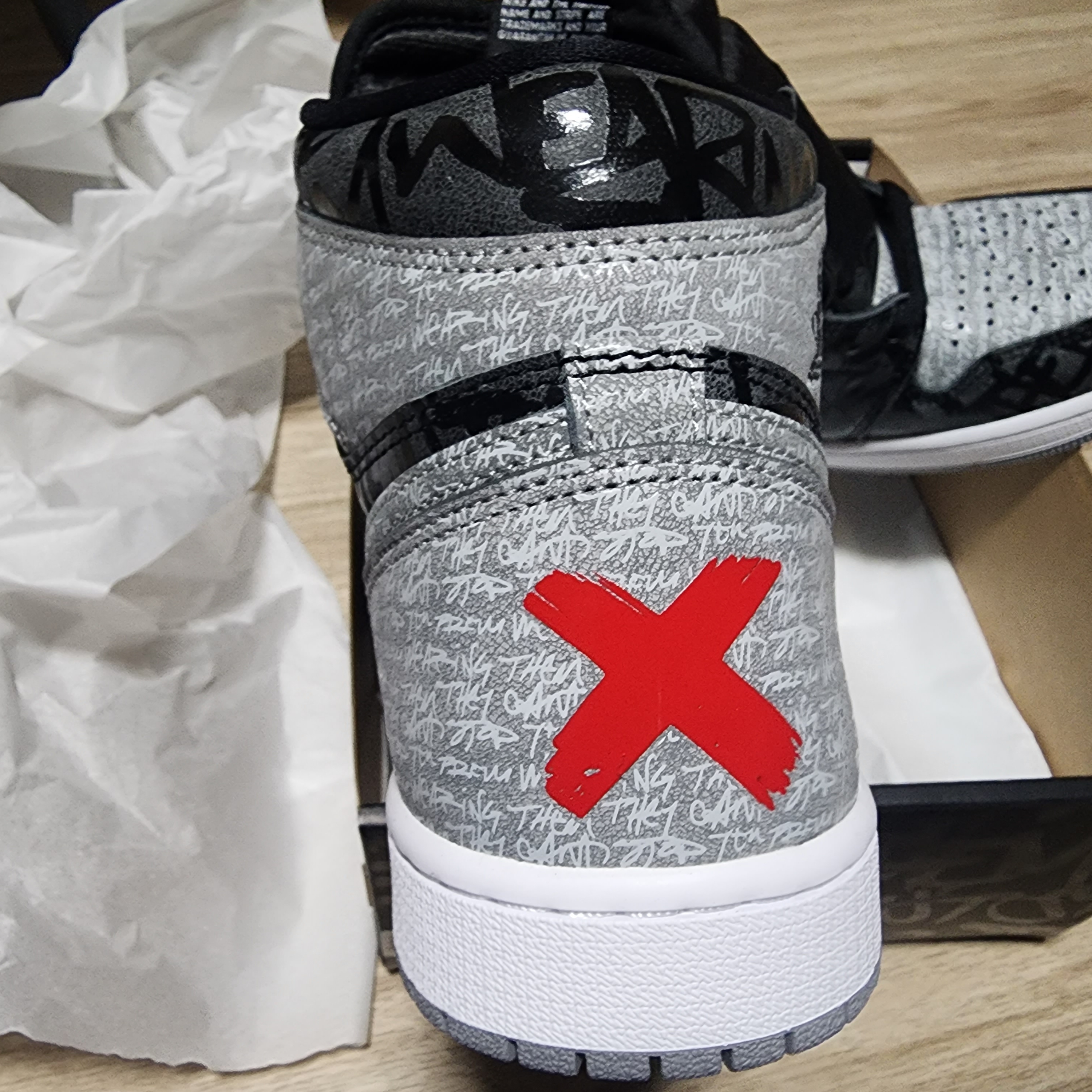 Jordan 1 Retro High OG Rebellionaire 착용 스타일 - 3