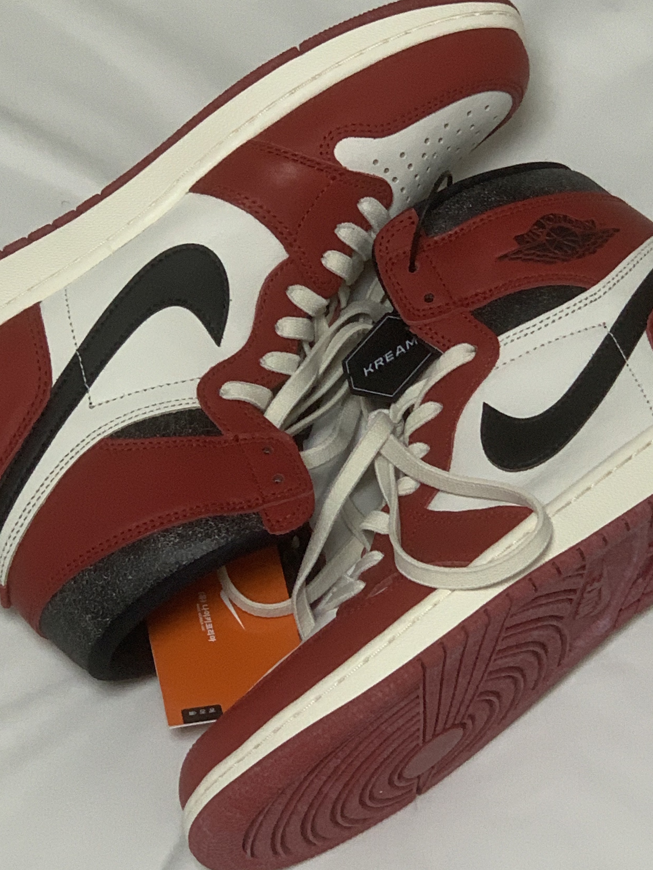 Jordan 1 Retro High OG Chicago 2022 착용 스타일 - 4