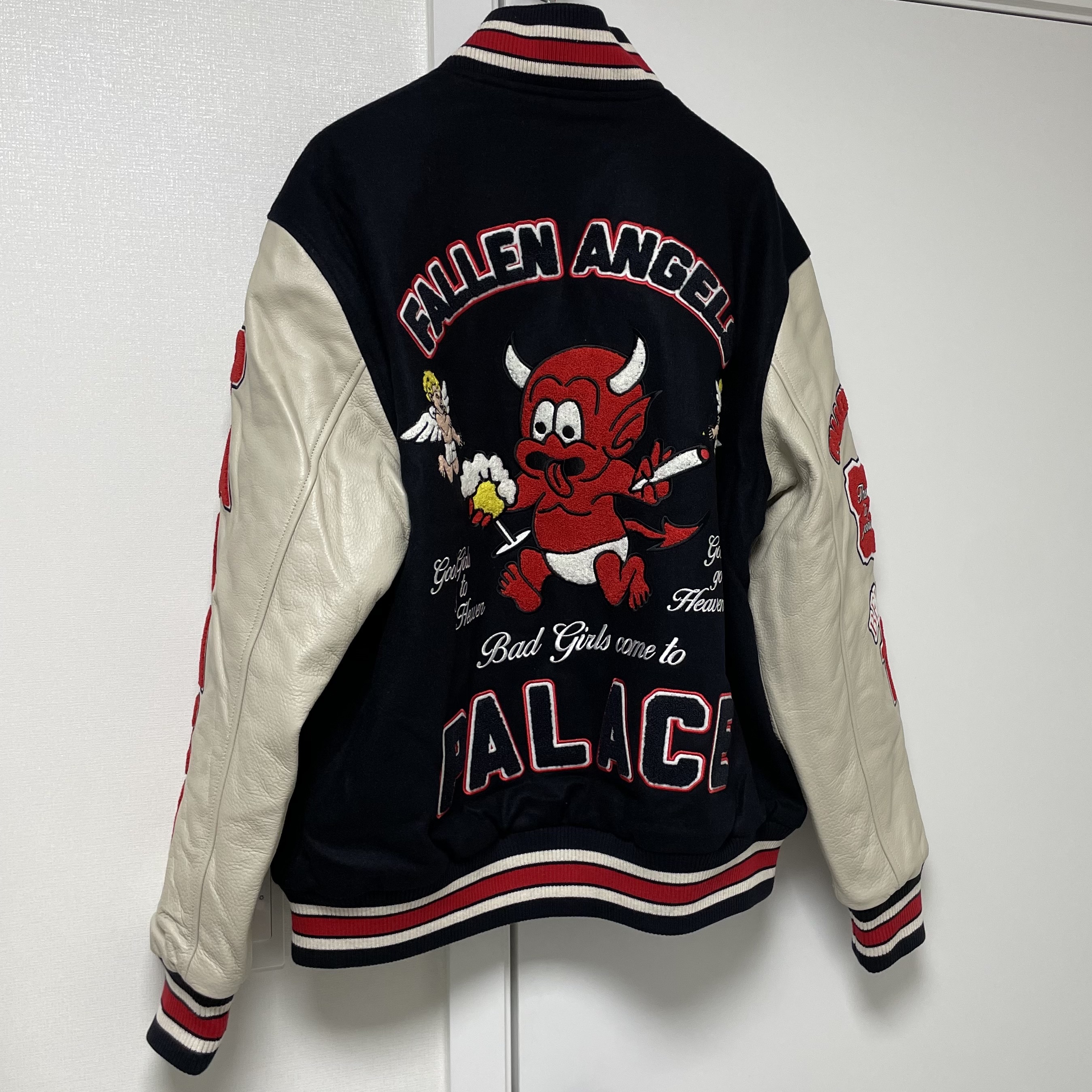 Palace Fallen Angels Varsity Jacket Navy - 23SS 착용 스타일 - 2