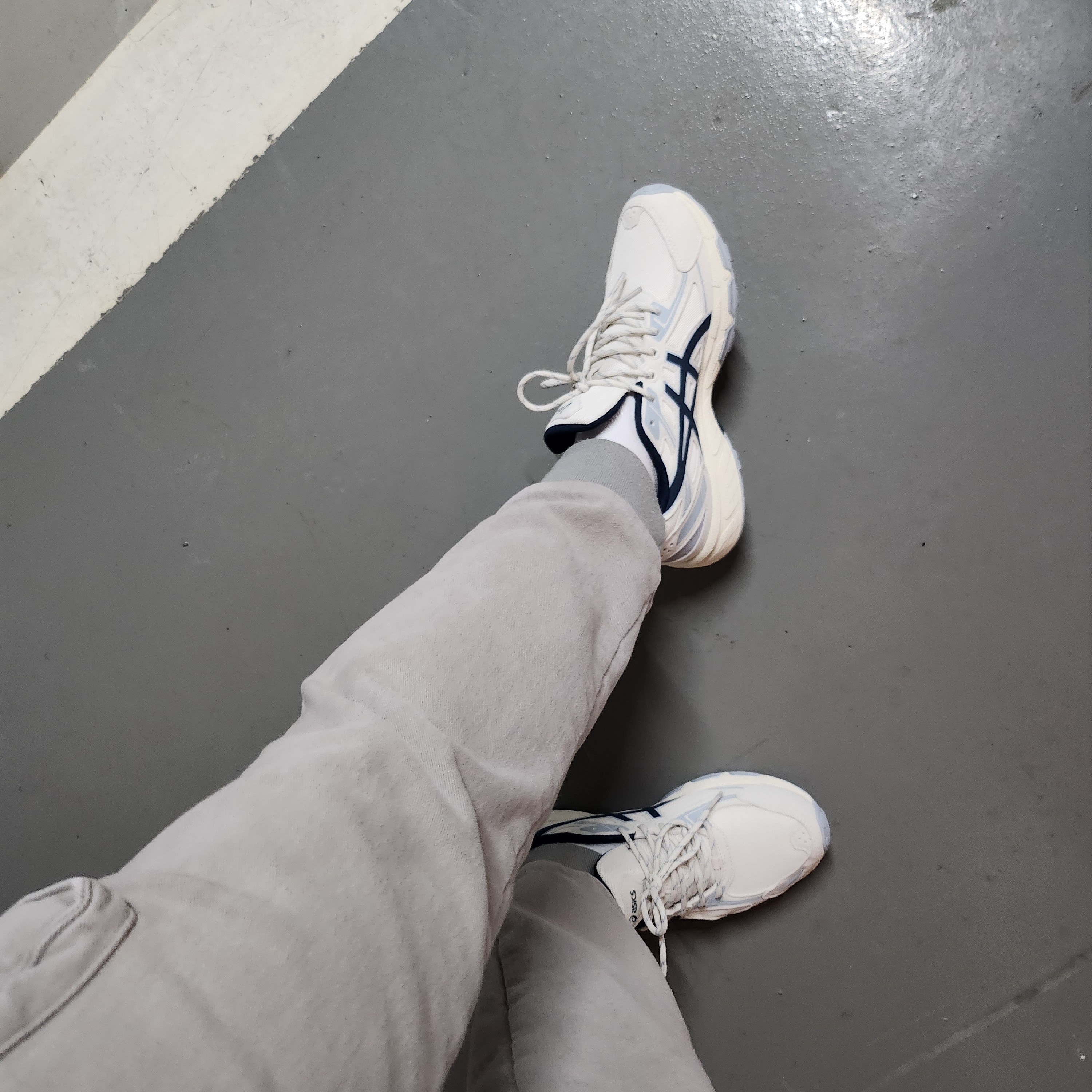 Asics Gel-Venture 6 SPS Birch French Blue 착용 스타일