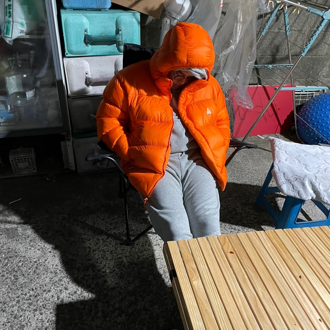 Nike ACG Therma-Fit ADV Lunar Lake Puffer Jacket Safety Orange - Asia 착용 스타일