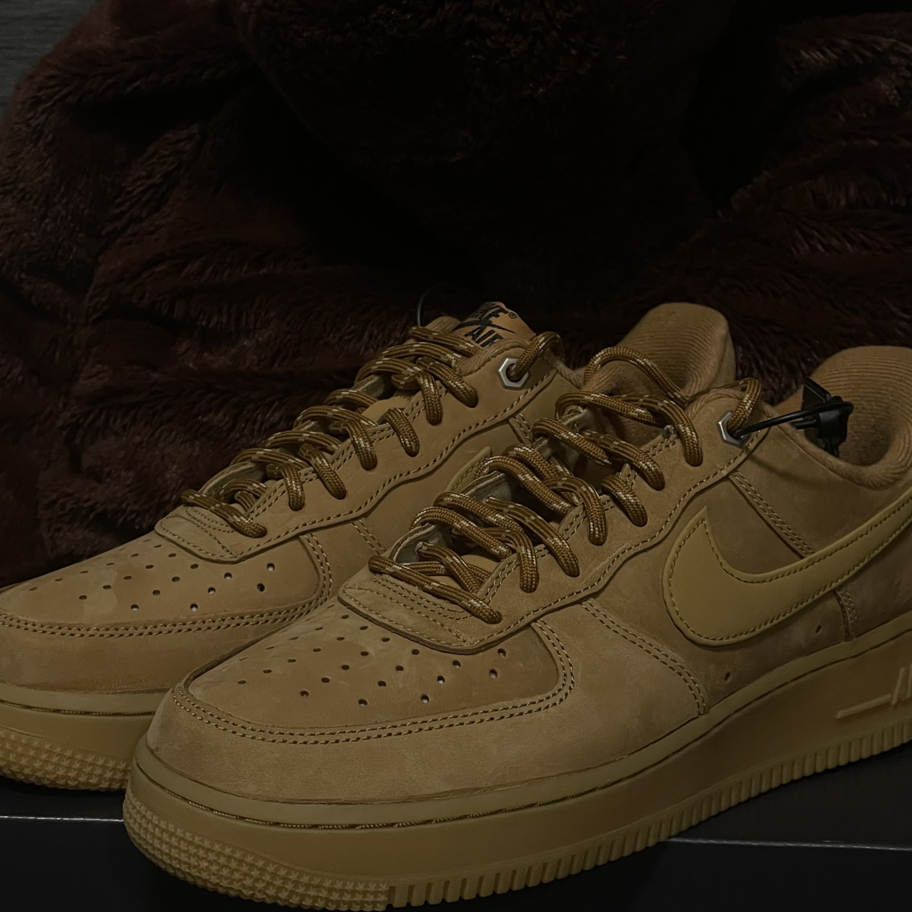 Nike Air Force 1 '07 WB Flax 착용 스타일 - 2