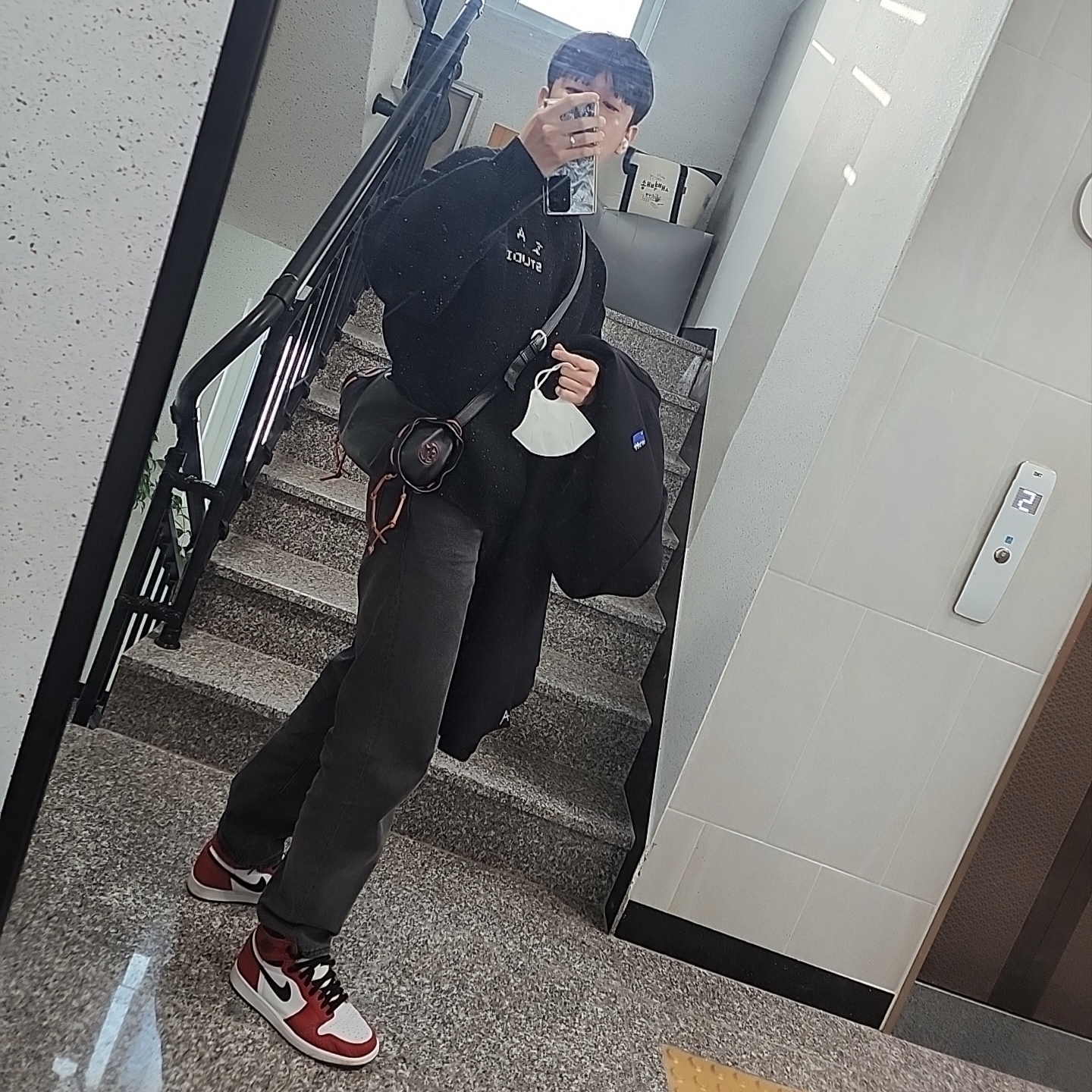 Zara x Ader Error Wool Blend Oversize Coat Black, IAB Studio Knit Black 착용 스타일