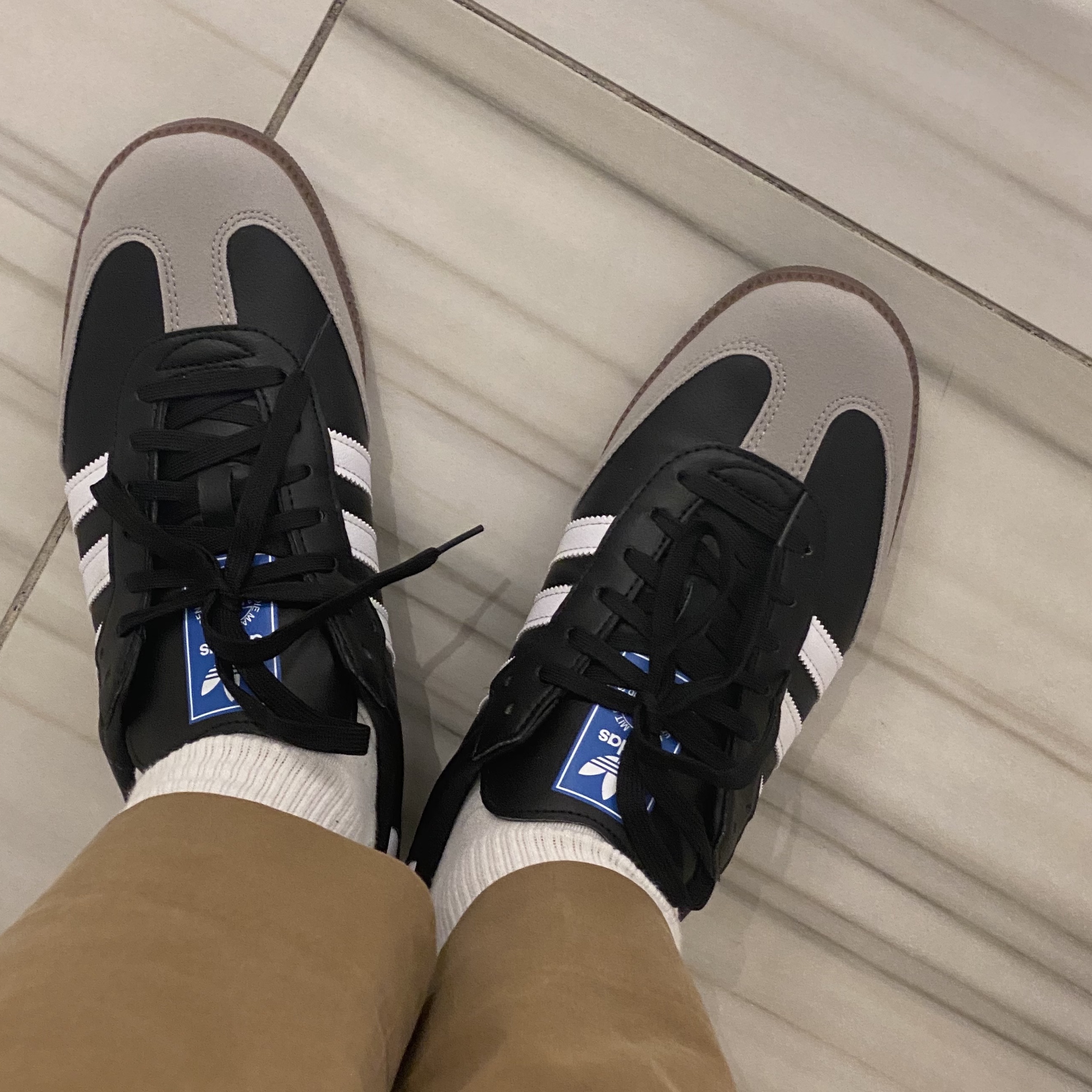 Adidas Samba Vegan Black White 착용 스타일