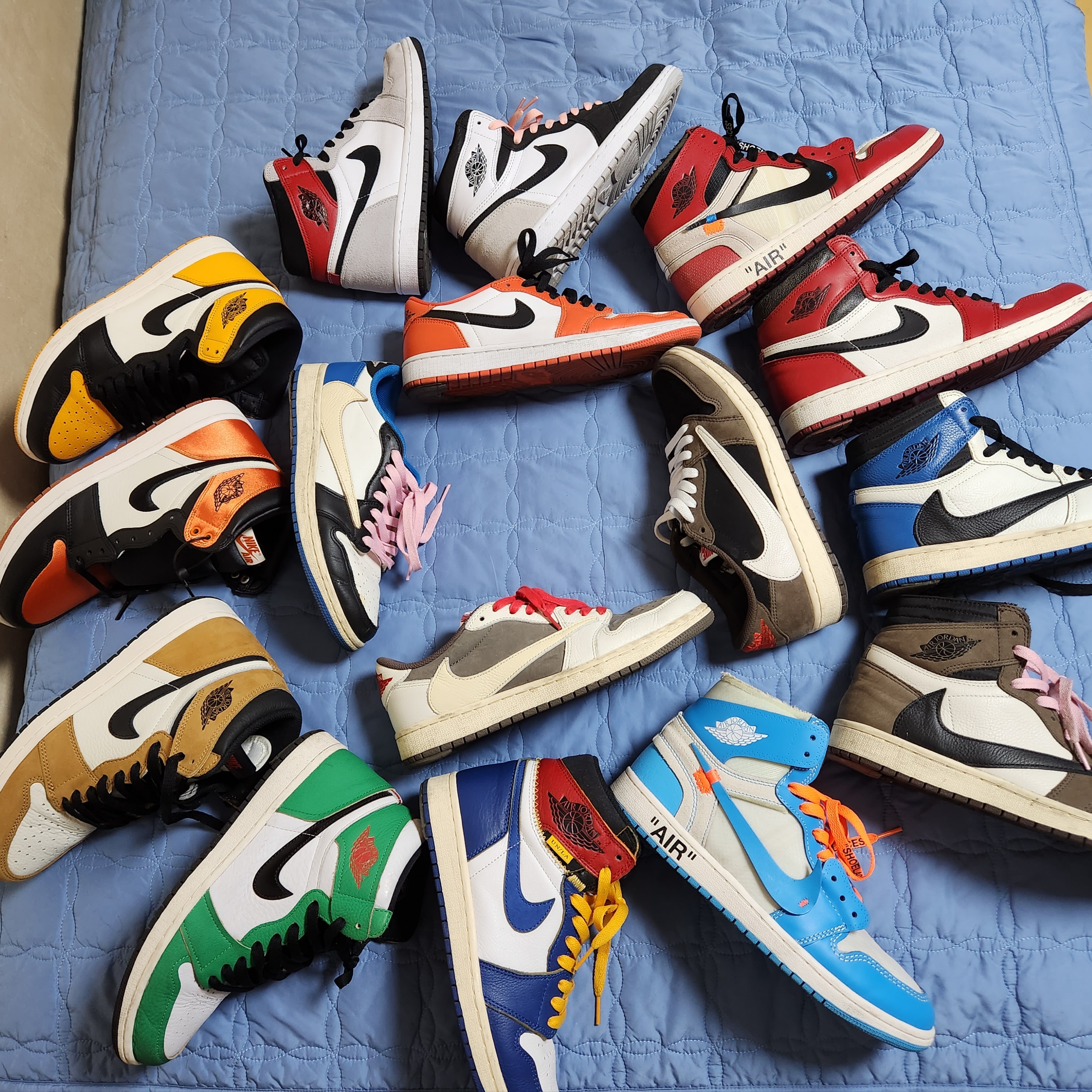 Jordan 1 x Travis Scott Retro Low OG SP Sail and Ridgerock, Jordan 1 x Travis Scott x Fragment Retro Low OG SP Military Blue 착용 스타일
