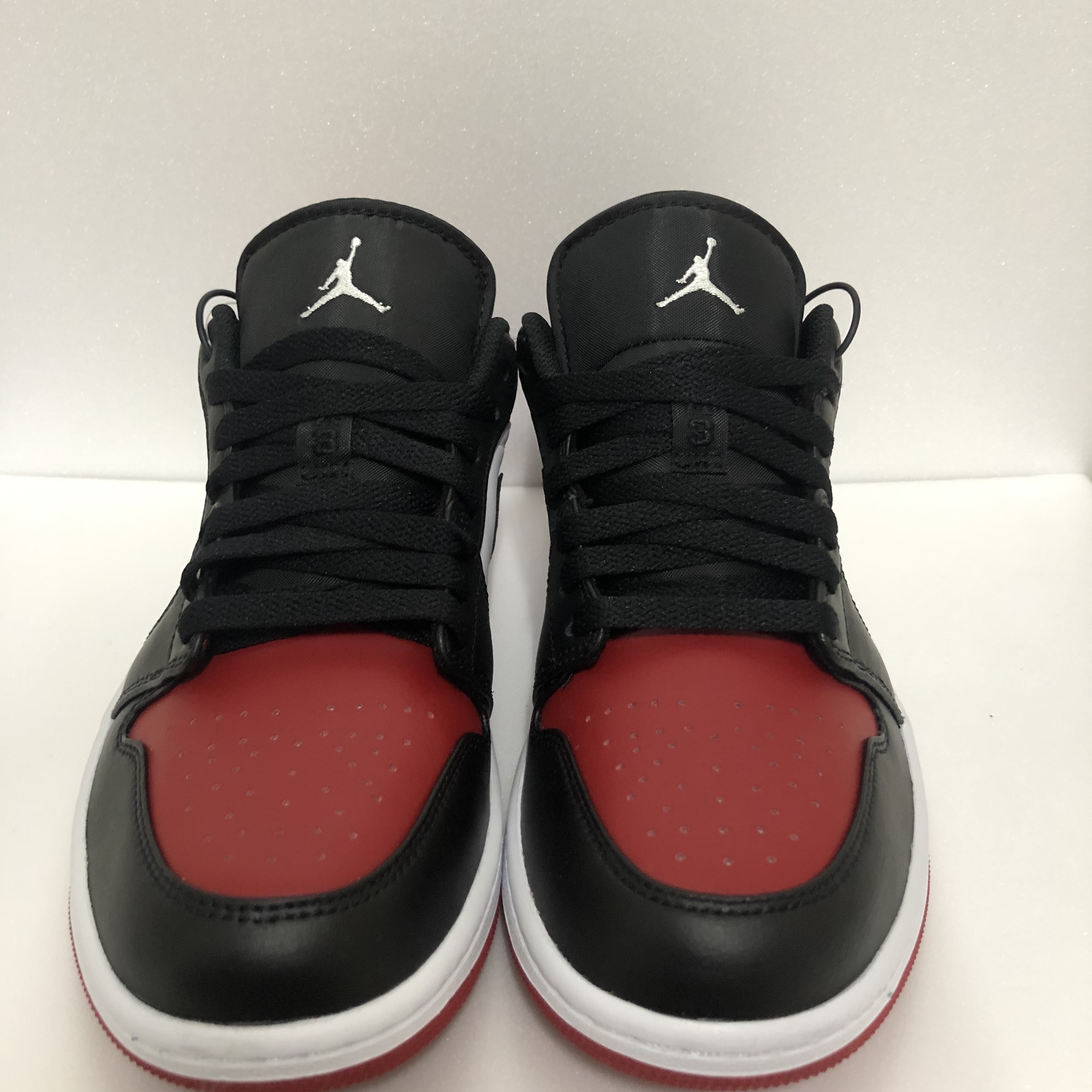 Jordan 1 Low Bred Toe 착용 스타일 - 2