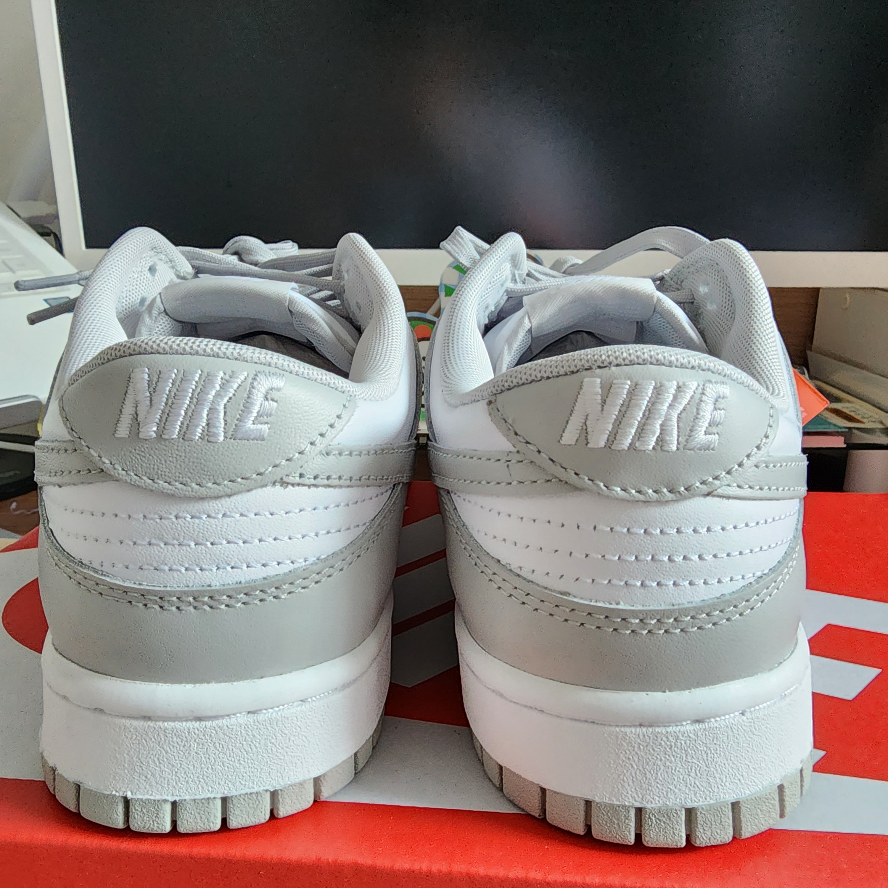 Nike Dunk Low Retro Grey Fog 착용 스타일 - 3