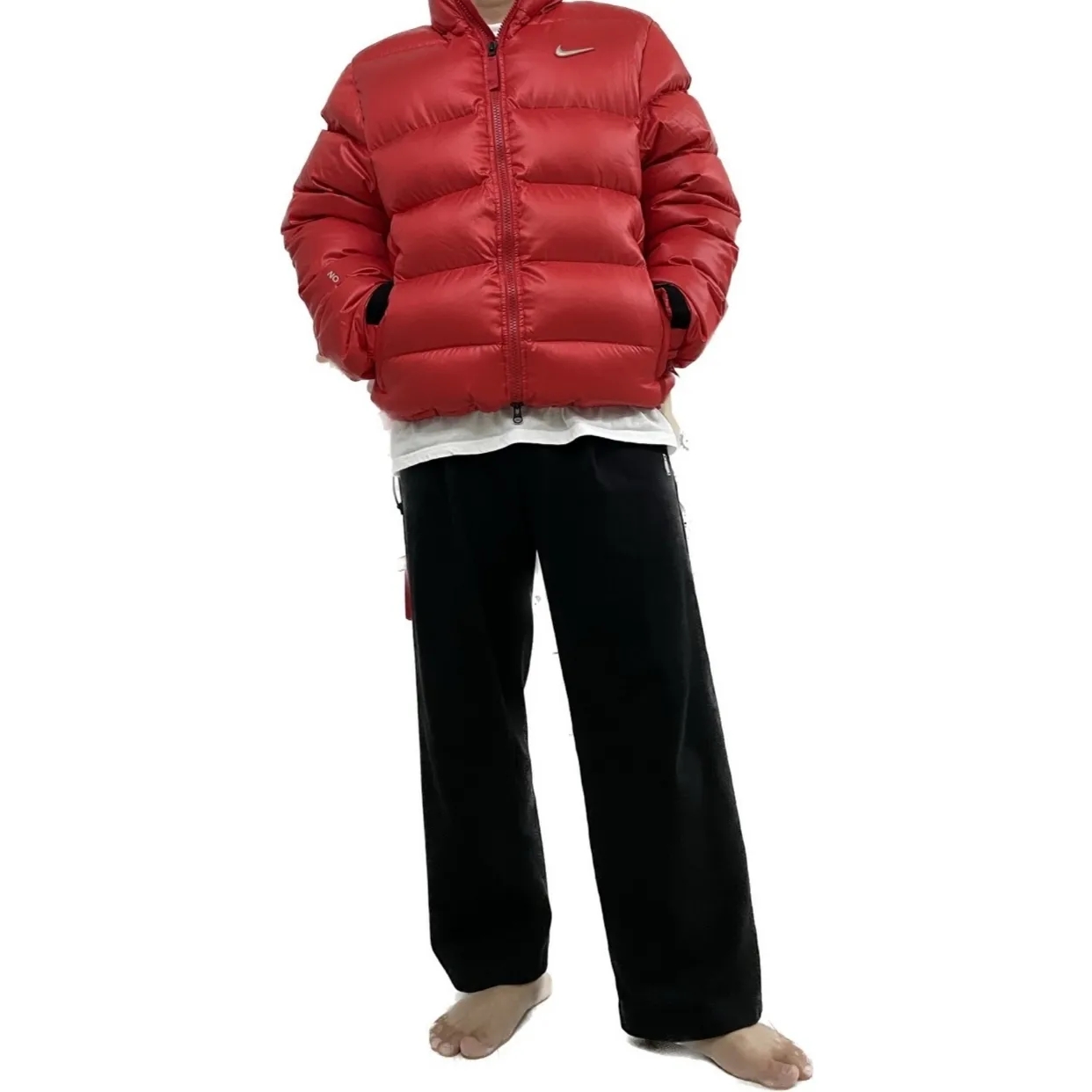 Nike x Drake Nocta Sunset Puffer Jacket Red 착용 스타일 - 2