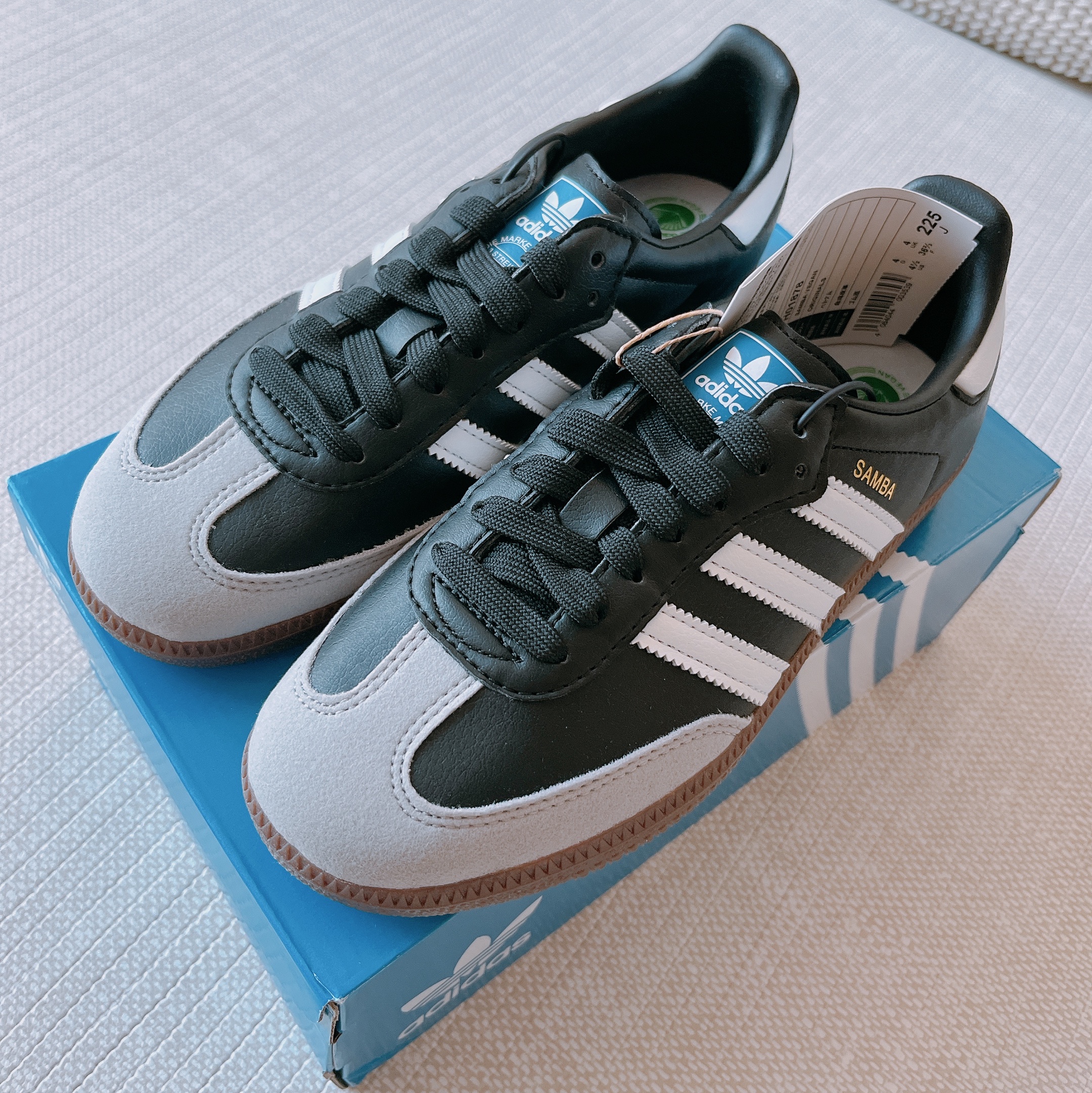 Adidas Samba Vegan Black White 착용 스타일