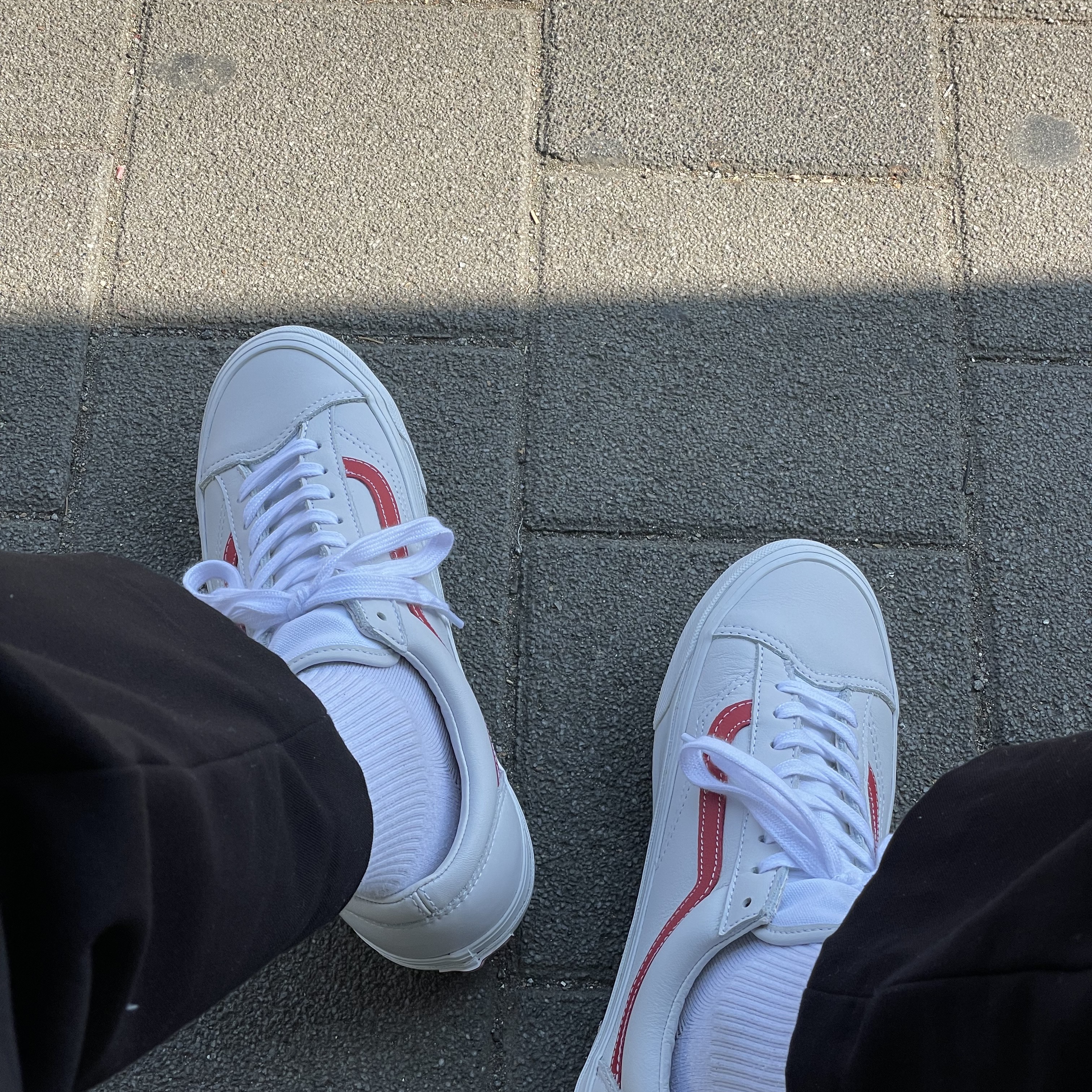 Vans Vault OG Style 36 LX Red 착용 스타일