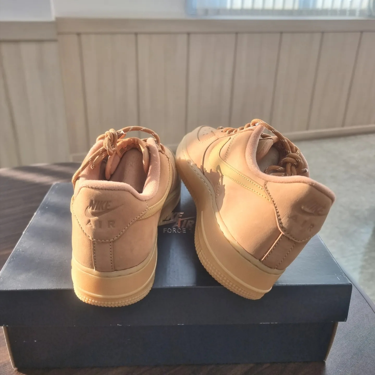 Nike Air Force 1 '07 WB Flax 착용 스타일 - 3