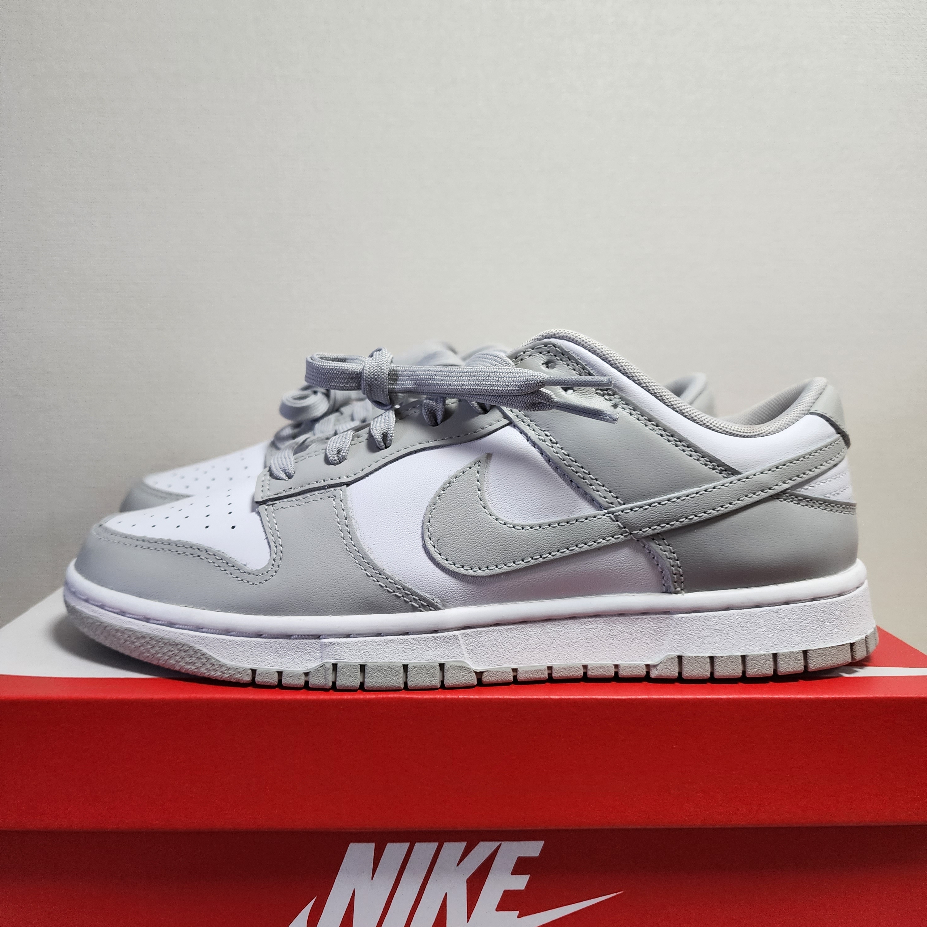 Nike Dunk Low Retro Grey Fog 착용 스타일 - 1
