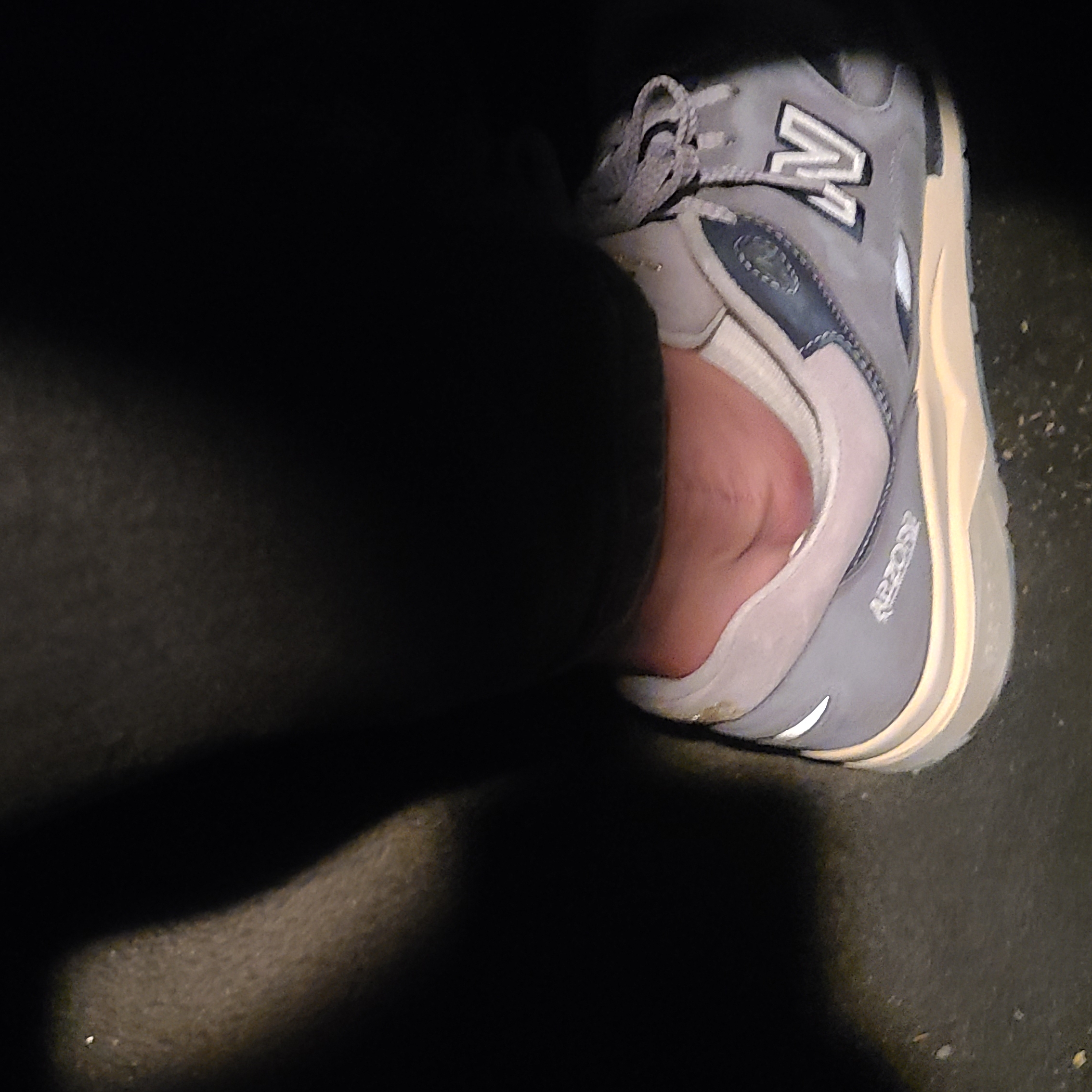 New Balance 1600 Premium Vintage Grey 착용 스타일