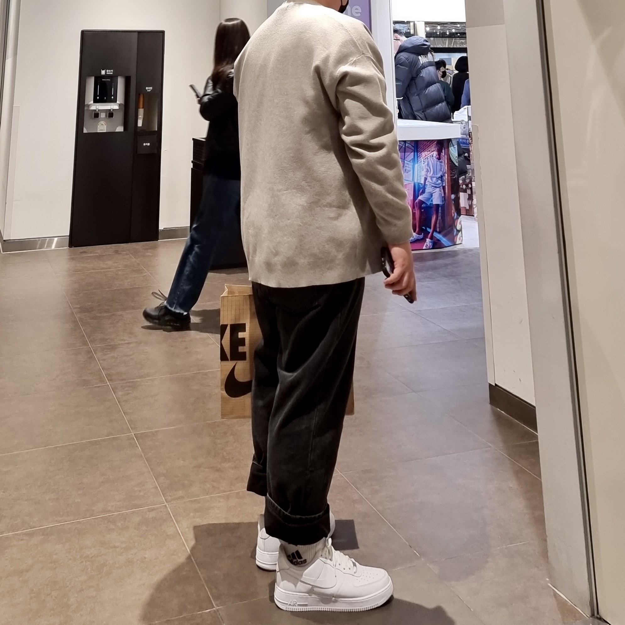 Nike Air Force 1 '07 Low White 착용 스타일