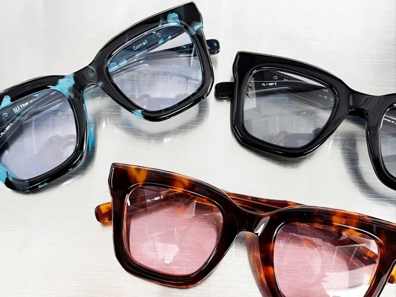 Native Sons x Sacai Cornell Blue Tortoise, Native Sons x Sacai Cornell Black 착용 스타일