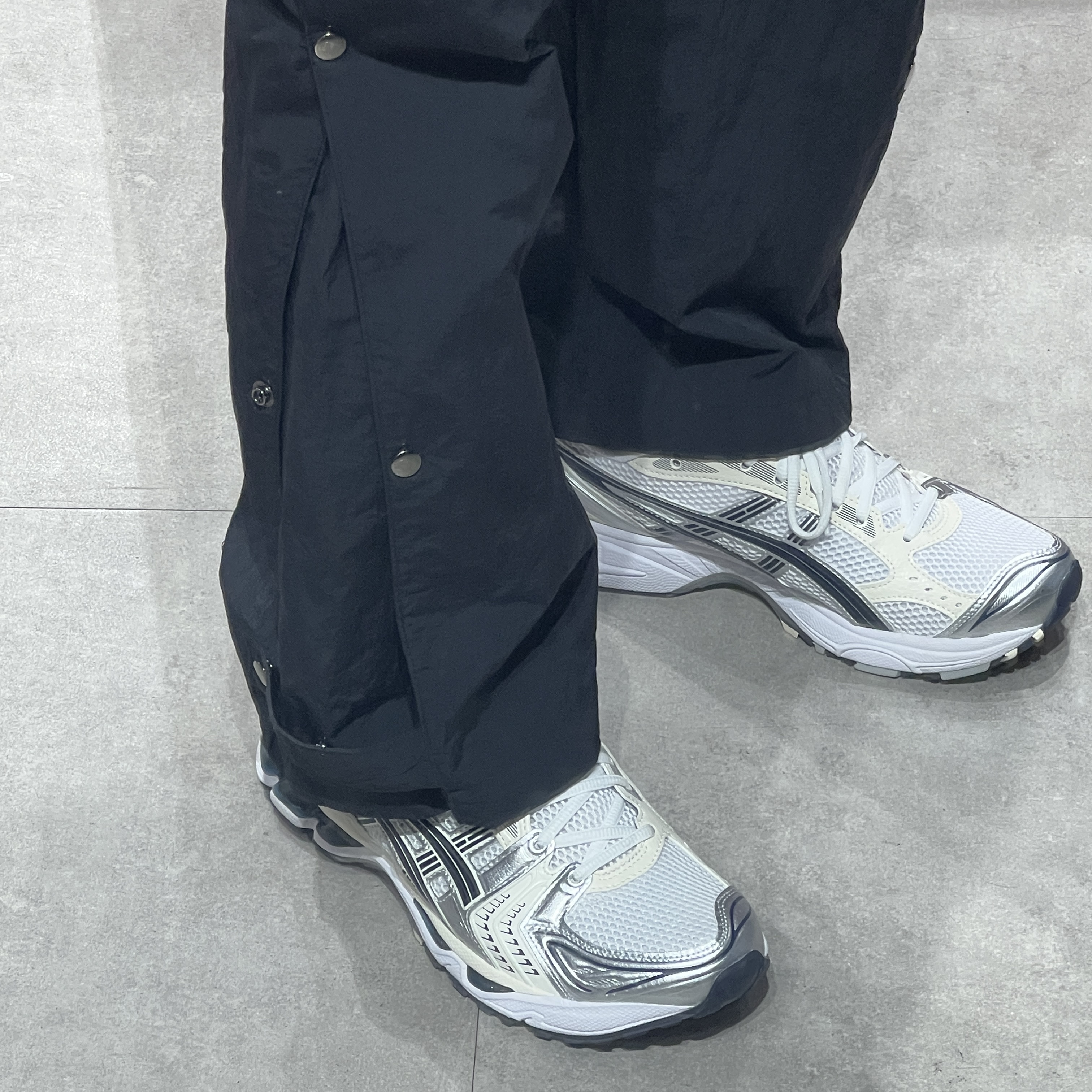 (W) Asics Gel-Kayano 14 White Midnight 착용 스타일