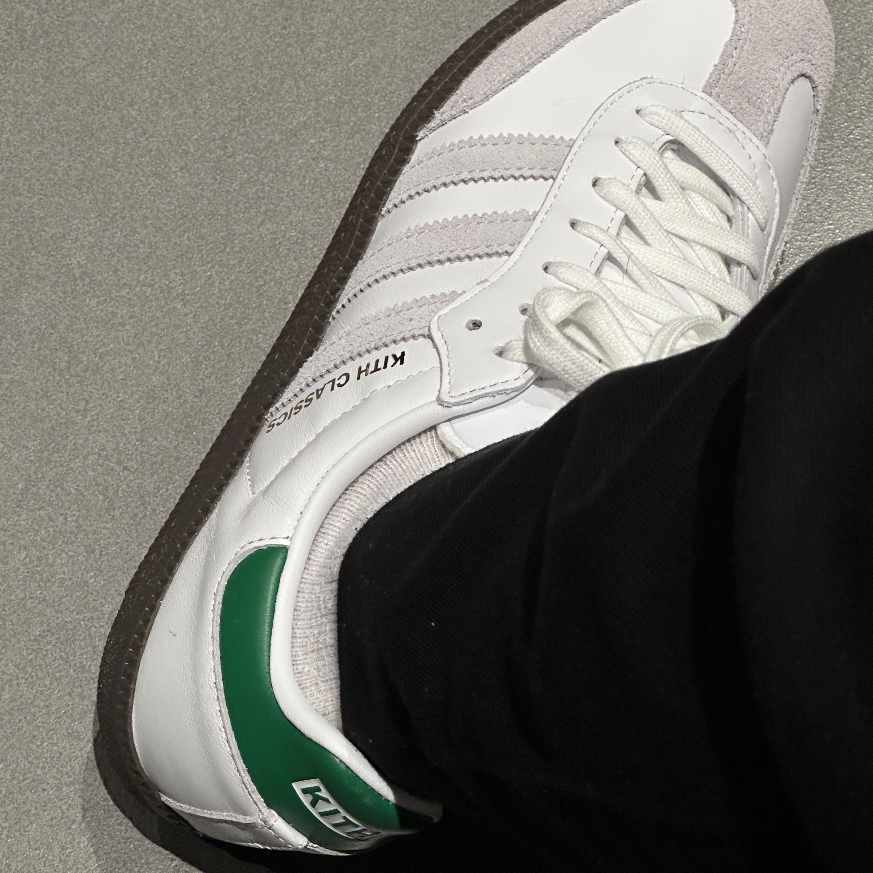 Adidas x Kith Samba OG Classics Program 착용 스타일 - 2