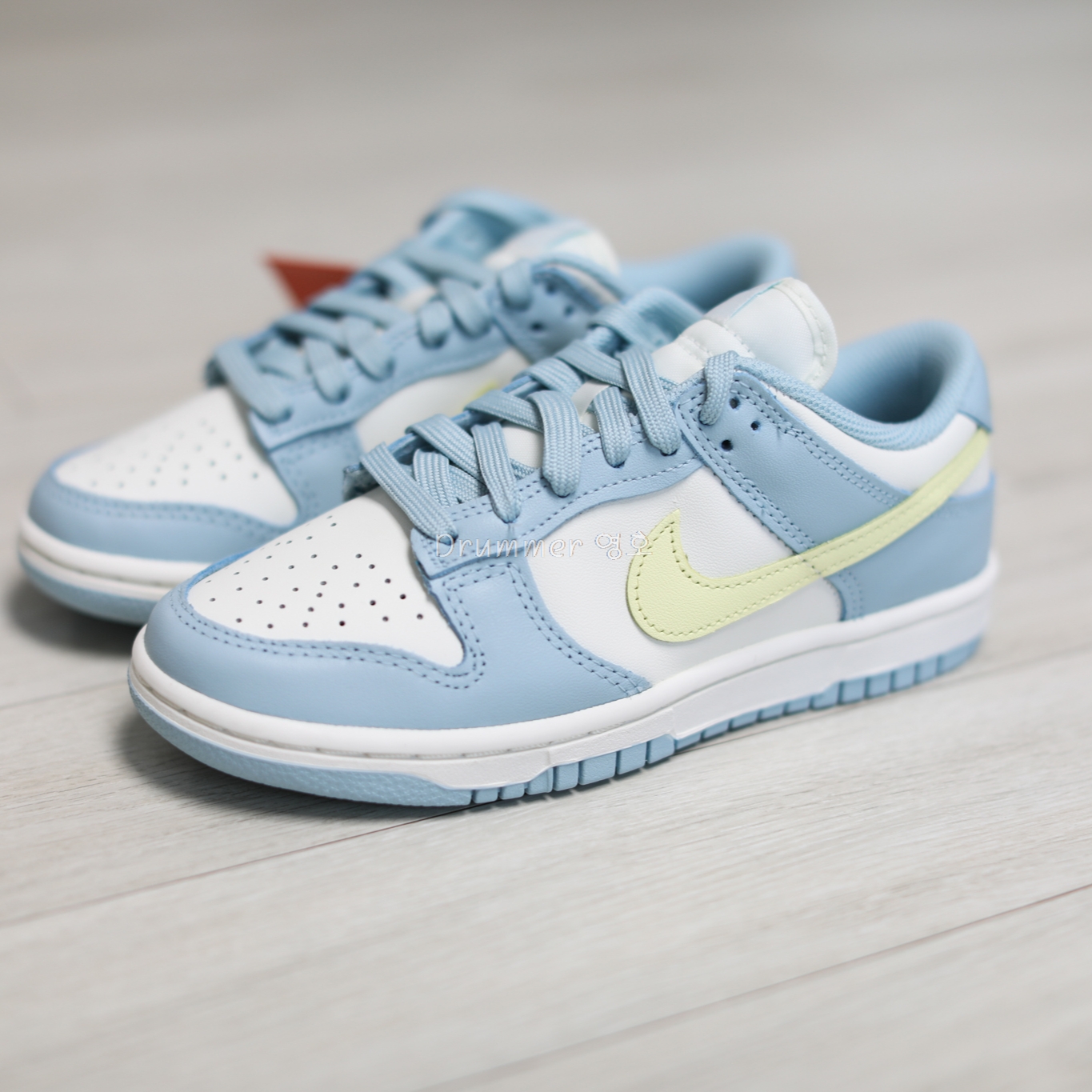 (W) Nike Dunk Low Sail Citron Tint 착용 스타일