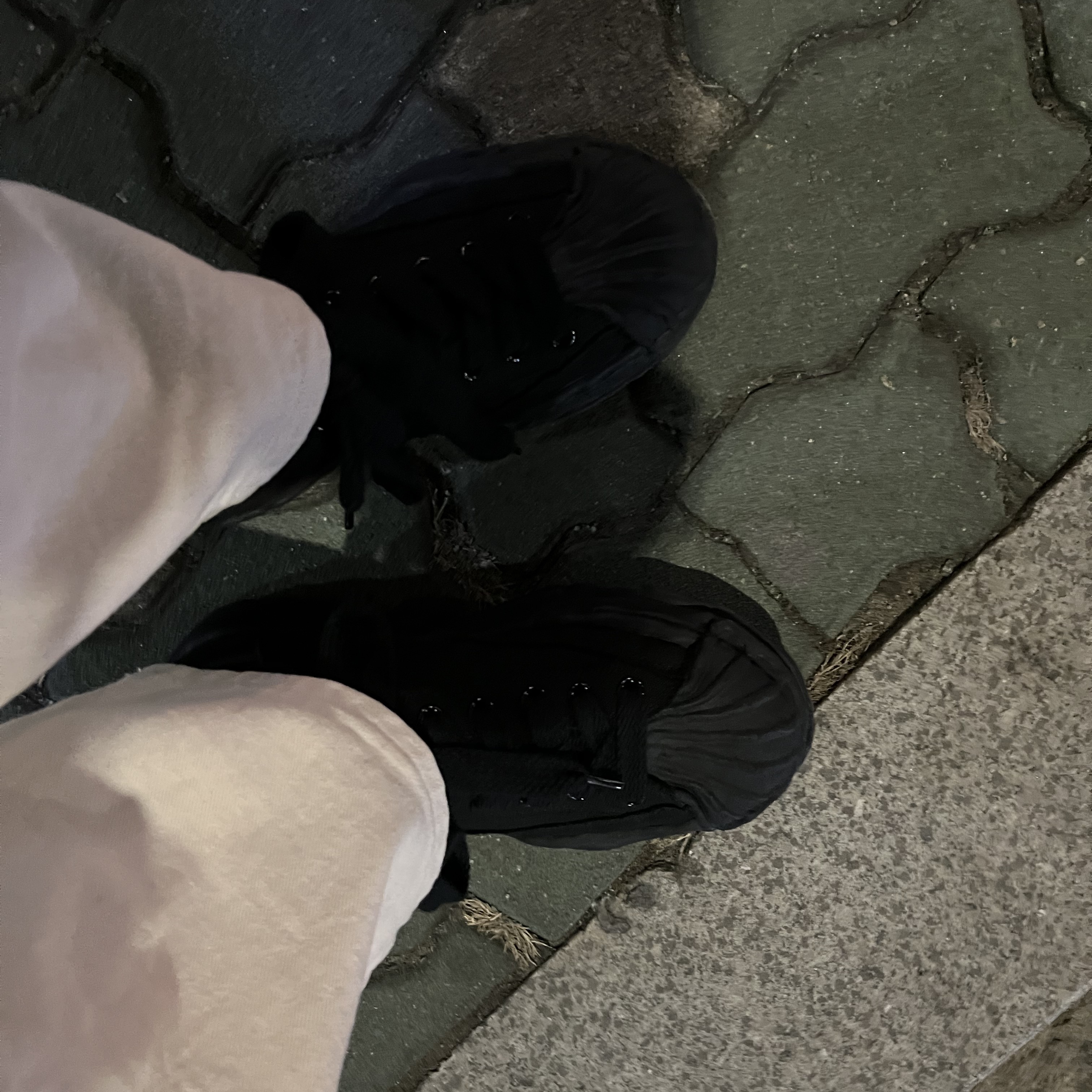 Maison Mihara Yasuhiro Blakey OG Sole Canvas Low-top Sneakers Black Black 착용 스타일