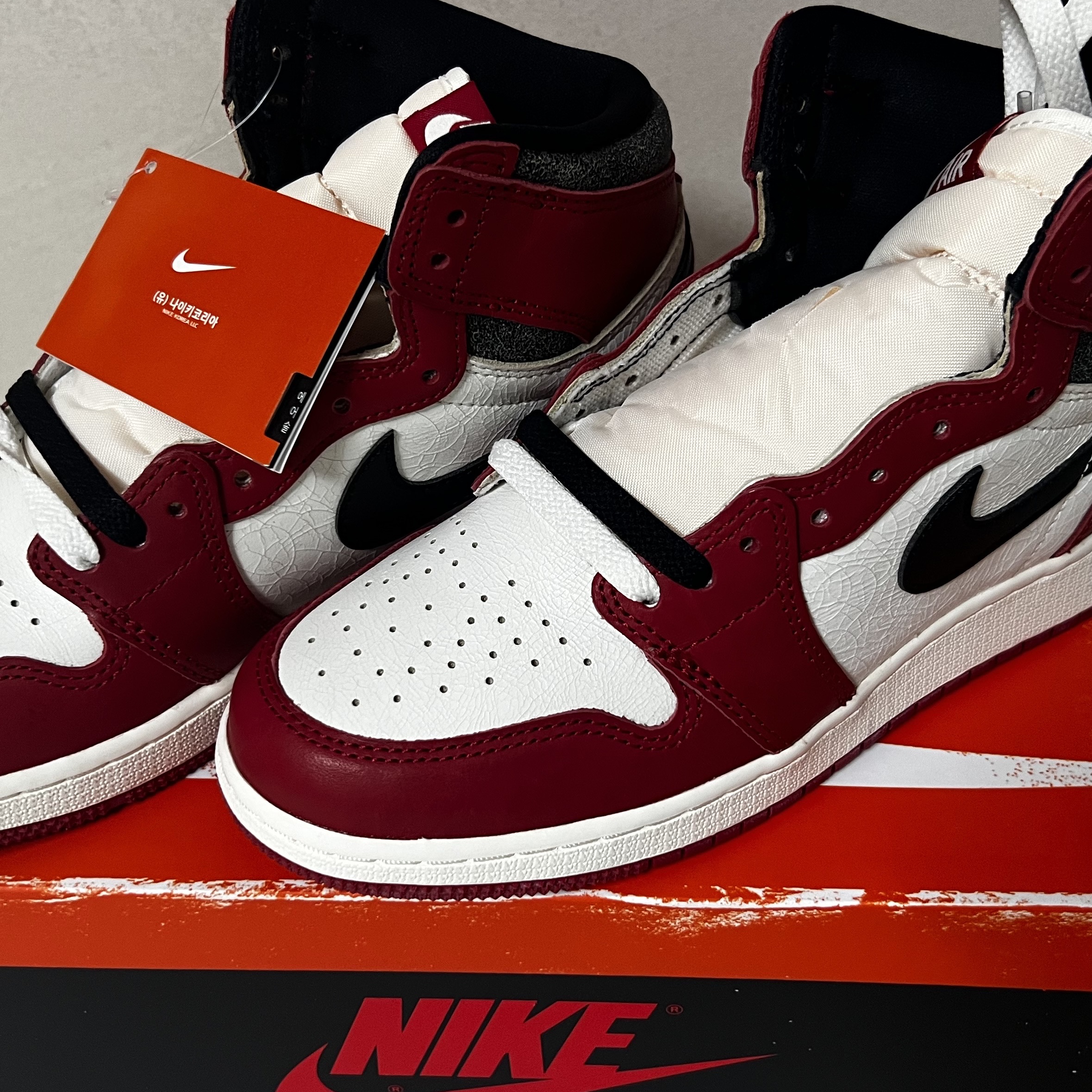 Jordan 1 Retro High OG Chicago 2022, (GS) Jordan 1 Retro High OG Chicago 2022 착용 스타일 - 4