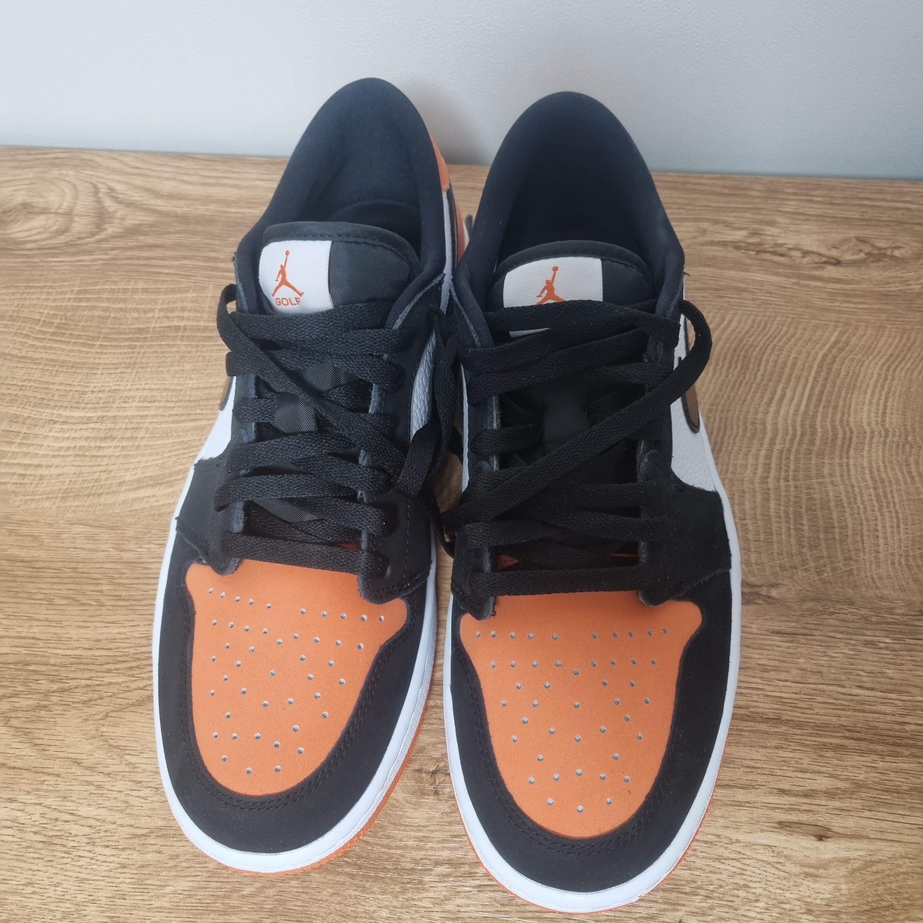 Jordan 1 Low Golf Starfish 착용 스타일
