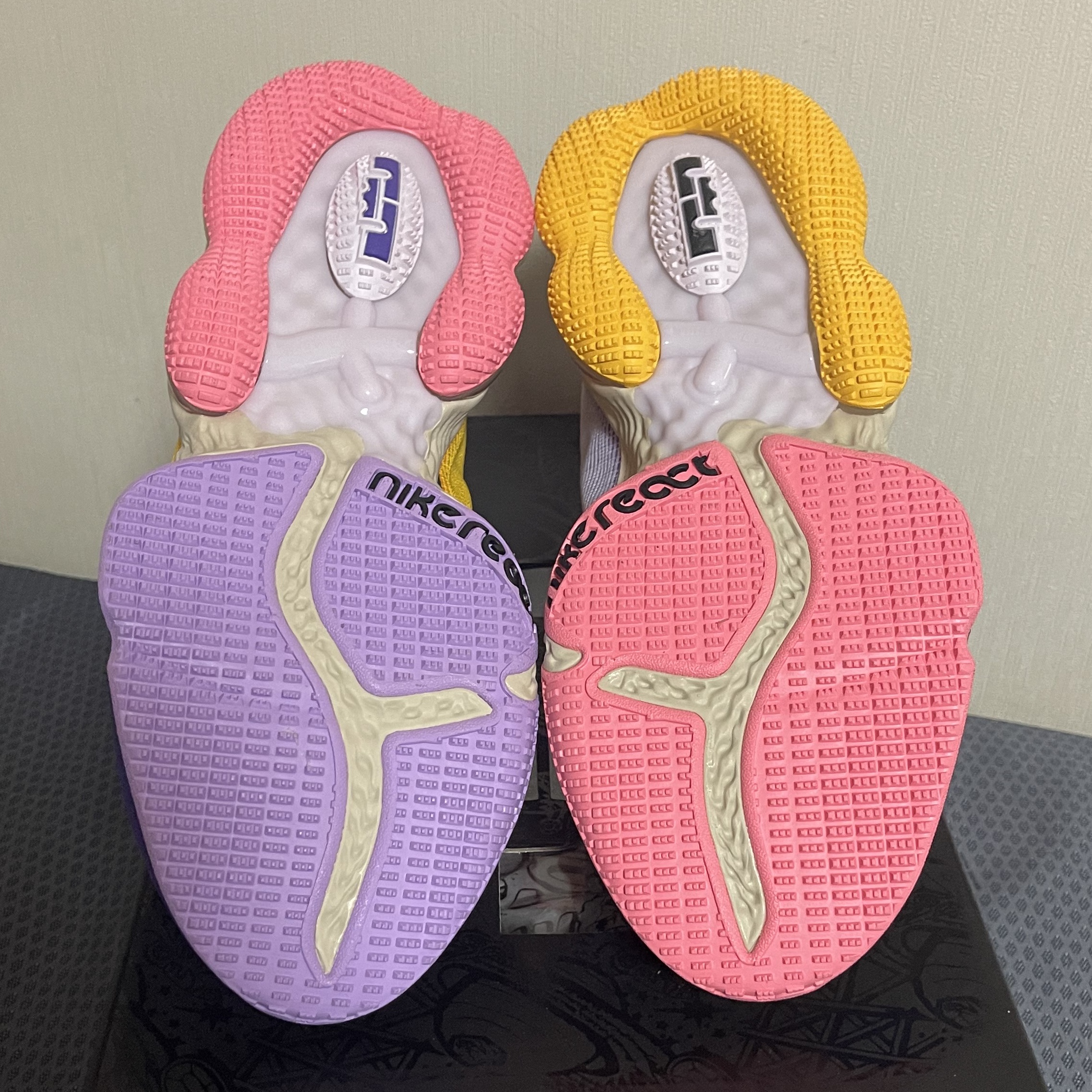 Nike LeBron XIX Low Lilac 착용 스타일 - 4