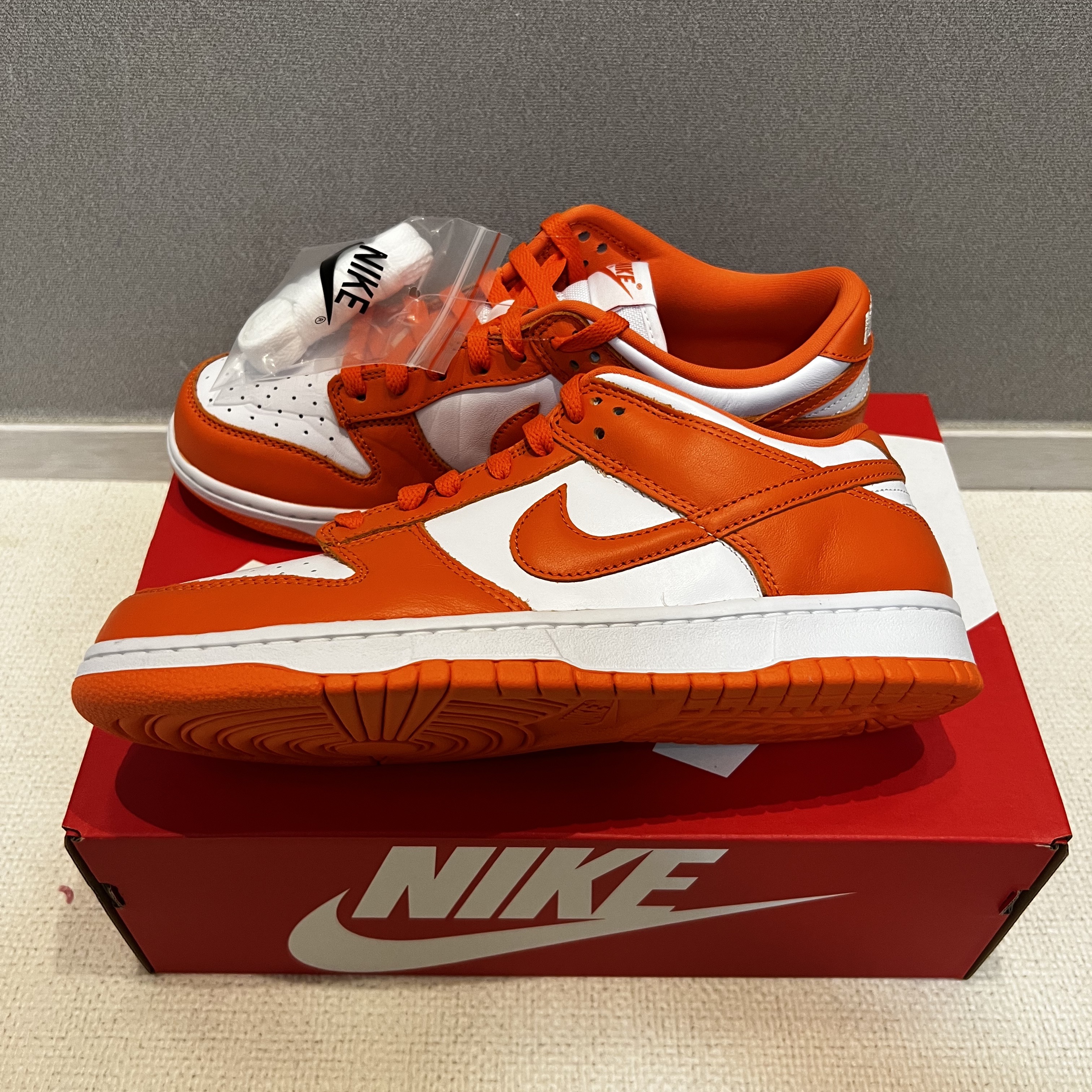 Nike Dunk Low SP Syracuse 2022 착용 스타일 - 2