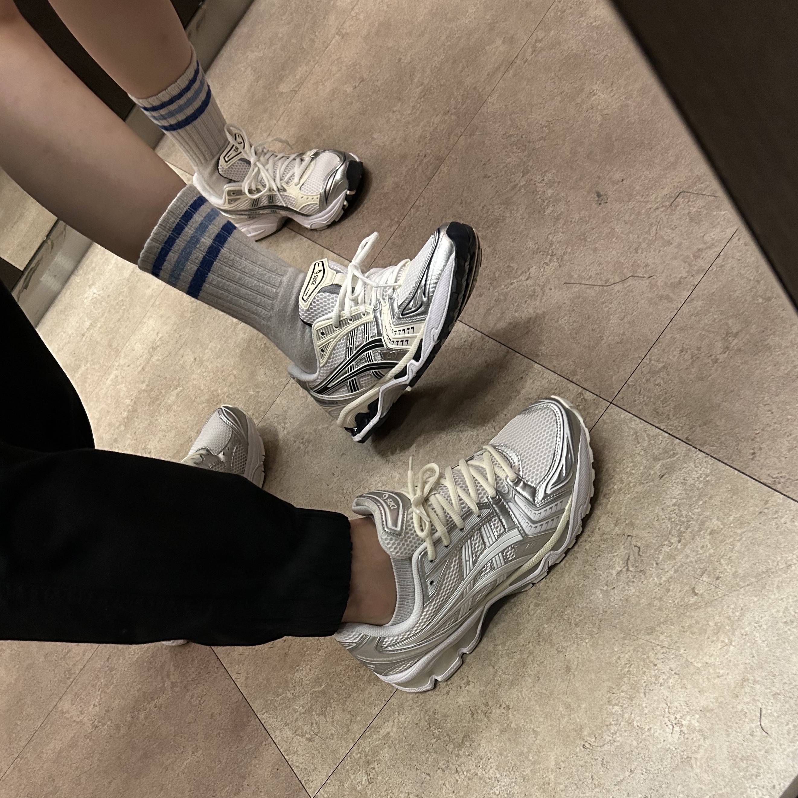 Asics x JJJJound Gel-Kayano 14 Silver White, (W) Asics Gel-Kayano 14 White Midnight 착용 스타일
